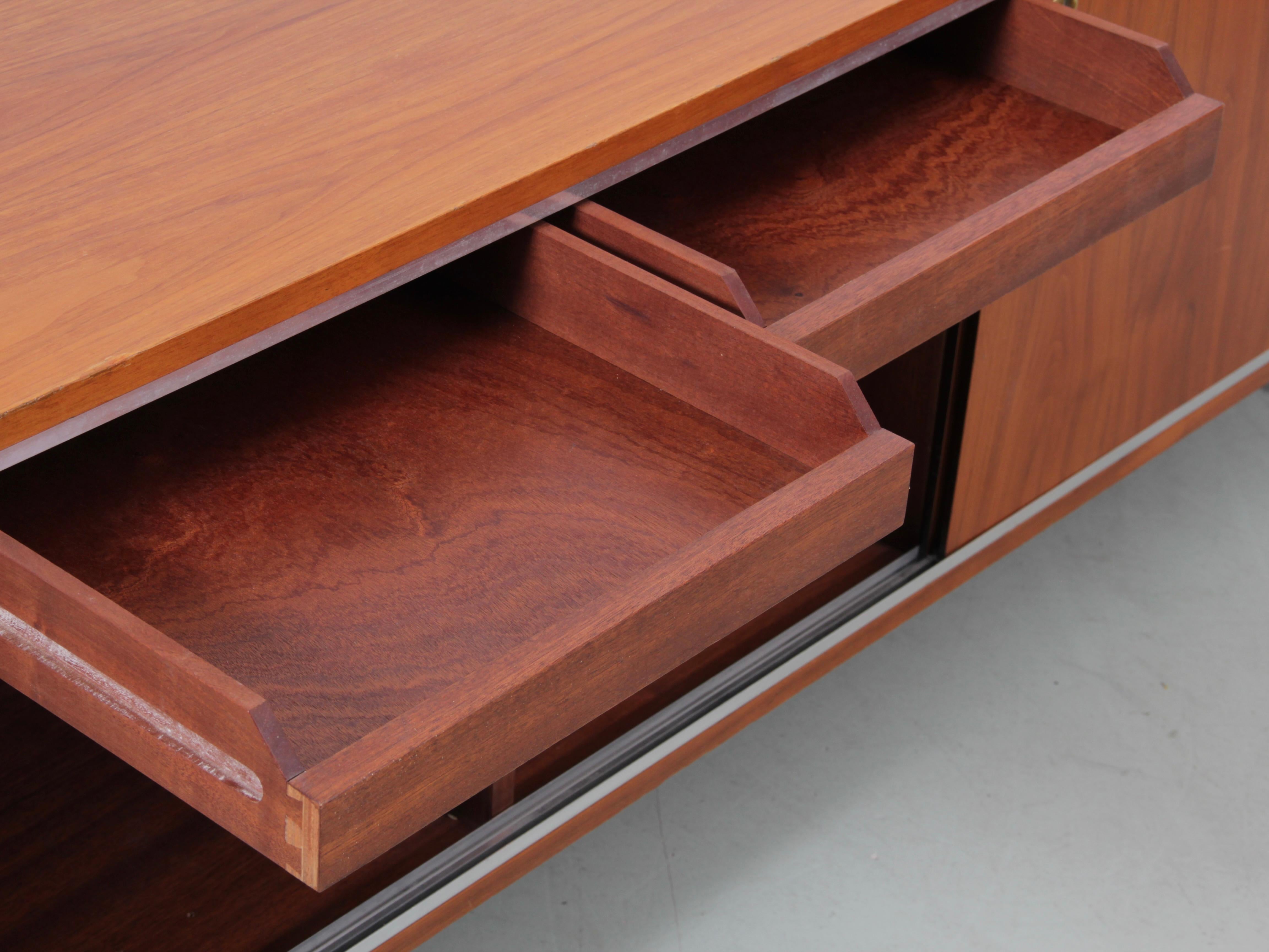 Credenza in teak della modernità di metà secolo di George Nelson per Herman Miller in vendita 7
