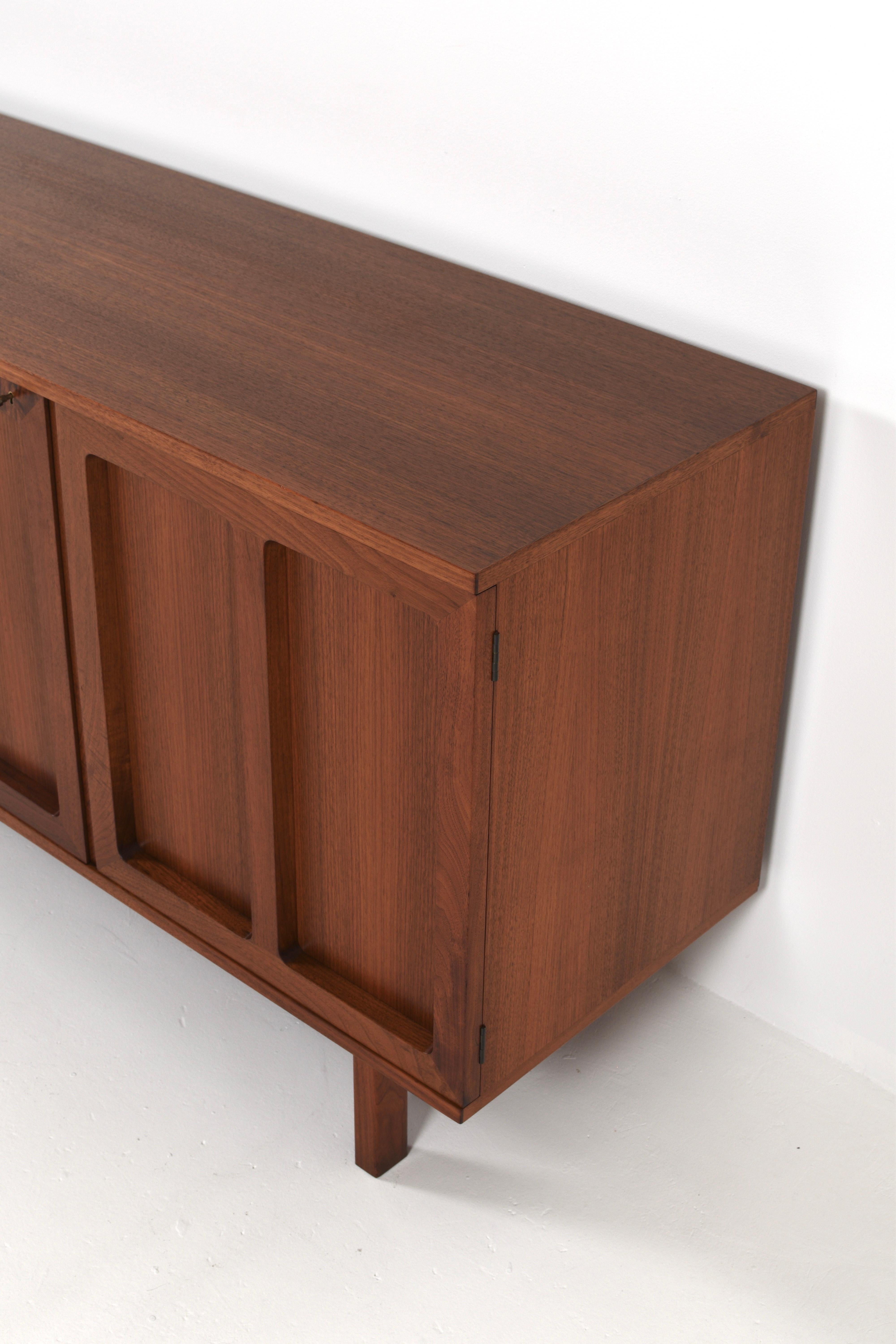 Mid Century Modernes Teakholz-Sideboard von Karl-Erik Ekselius für JOC, Schweden, 1960er Jahre im Angebot 7