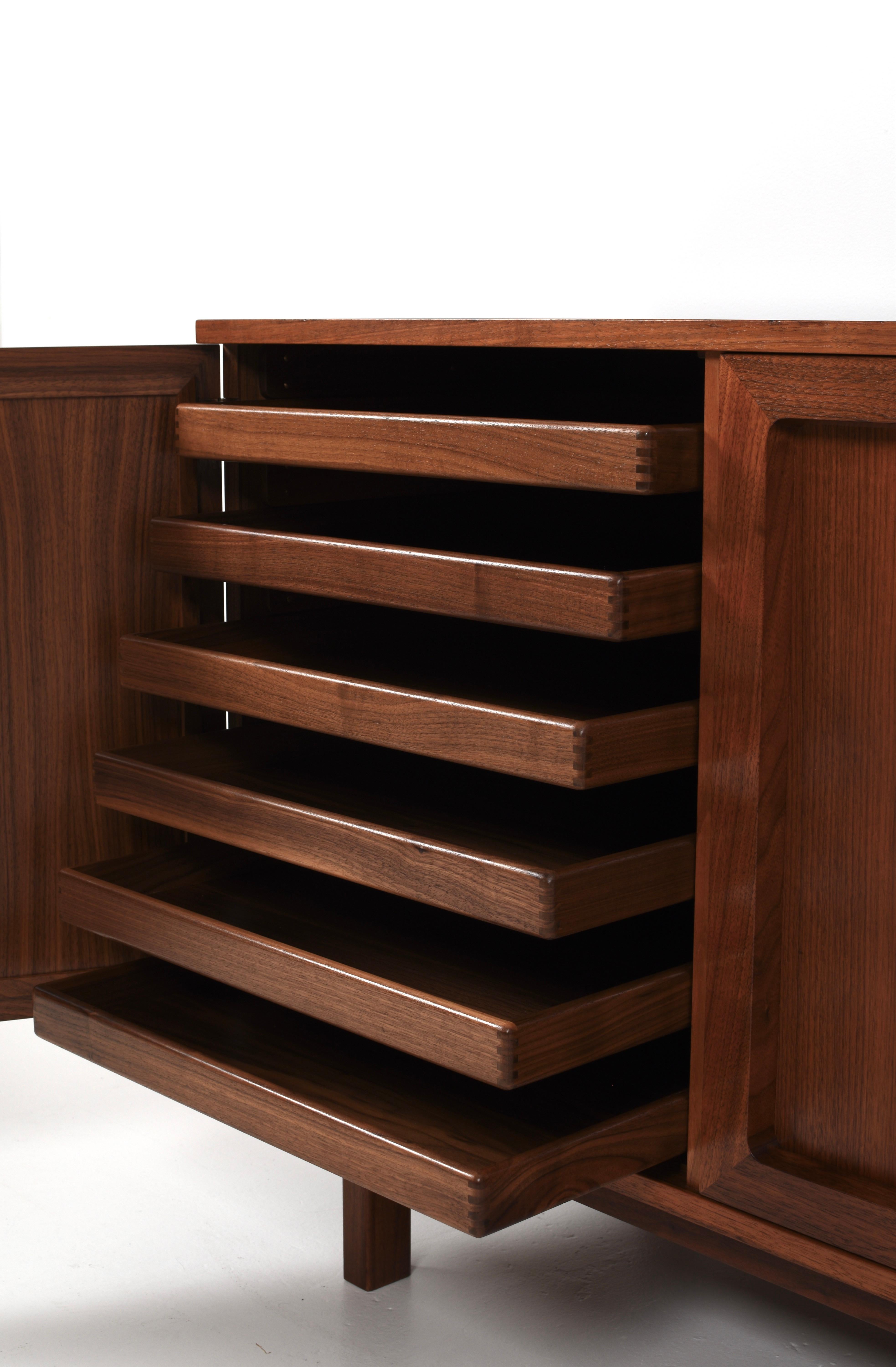 Mid Century Modernes Teakholz-Sideboard von Karl-Erik Ekselius für JOC, Schweden, 1960er Jahre im Angebot 12