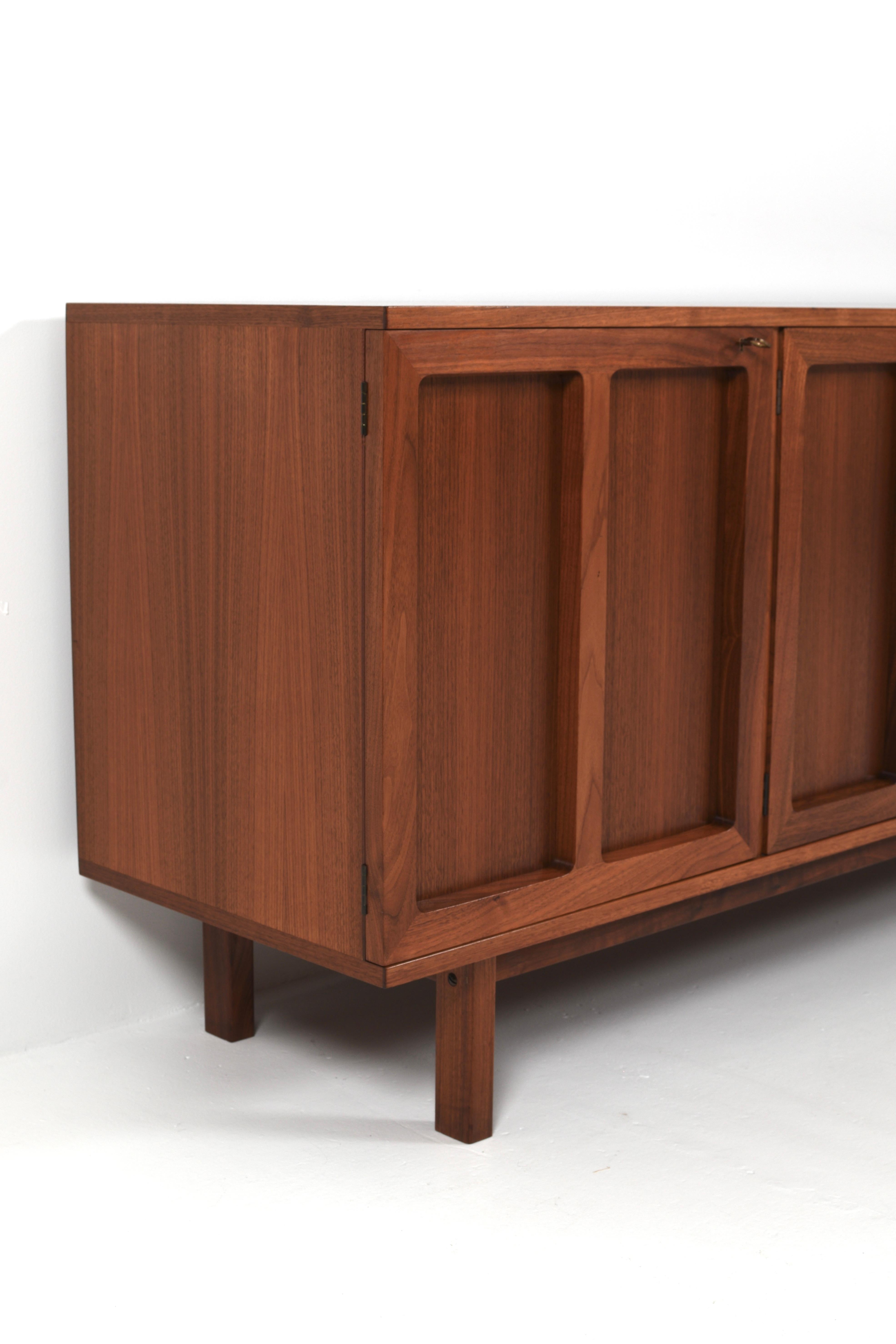 Mid Century Modernes Teakholz-Sideboard von Karl-Erik Ekselius für JOC, Schweden, 1960er Jahre im Angebot 3