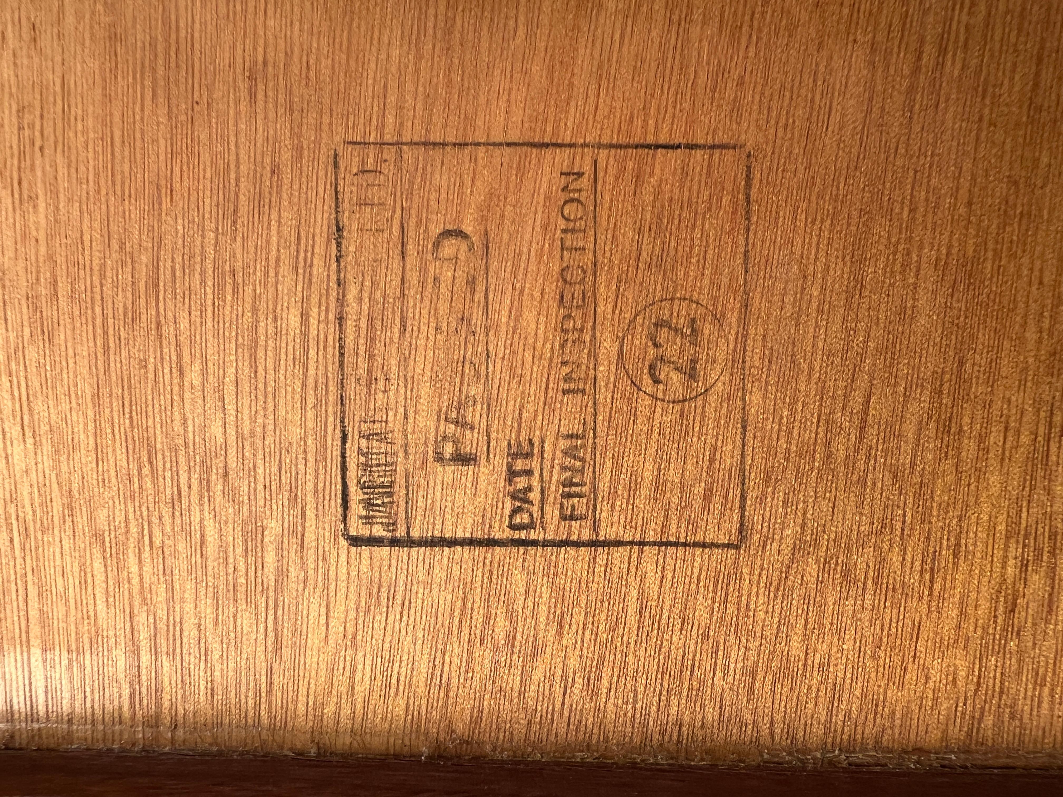 Credenza in teak moderna di metà secolo di Robson & Sons in vendita 6