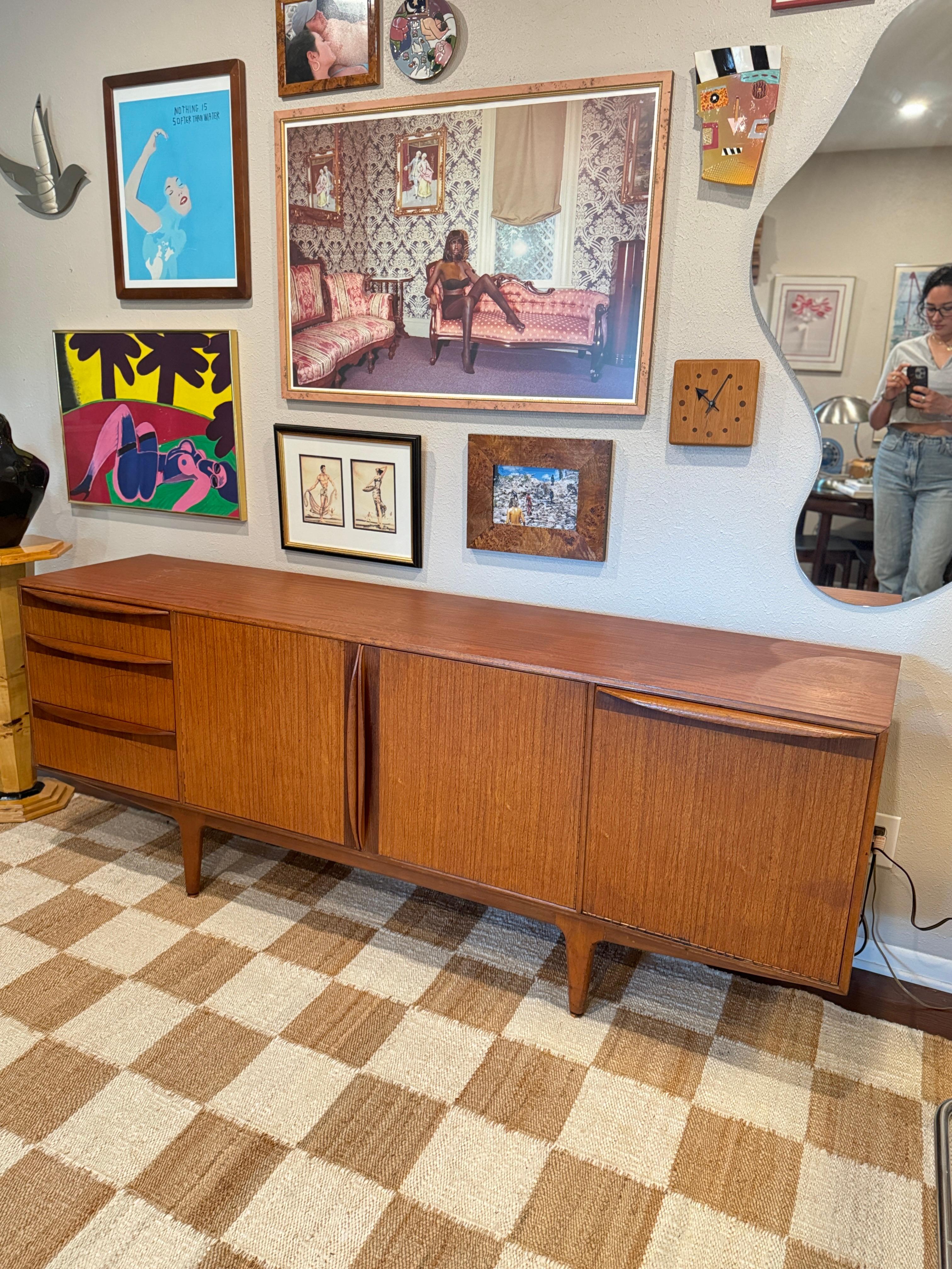Teak Mid Century Modern teak sideboard by Scottish Furniture Maker McIntosh 1960s