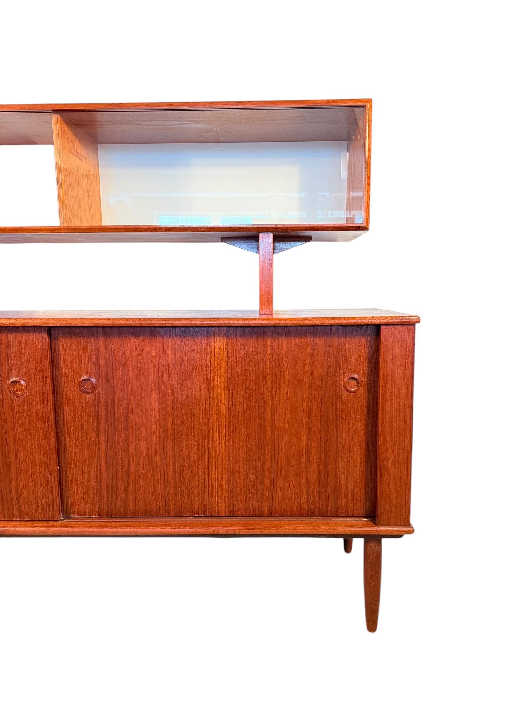 Mid-Century Modern Teak Sideboard + Hutch by R. Huber – 1960s For Sale 1