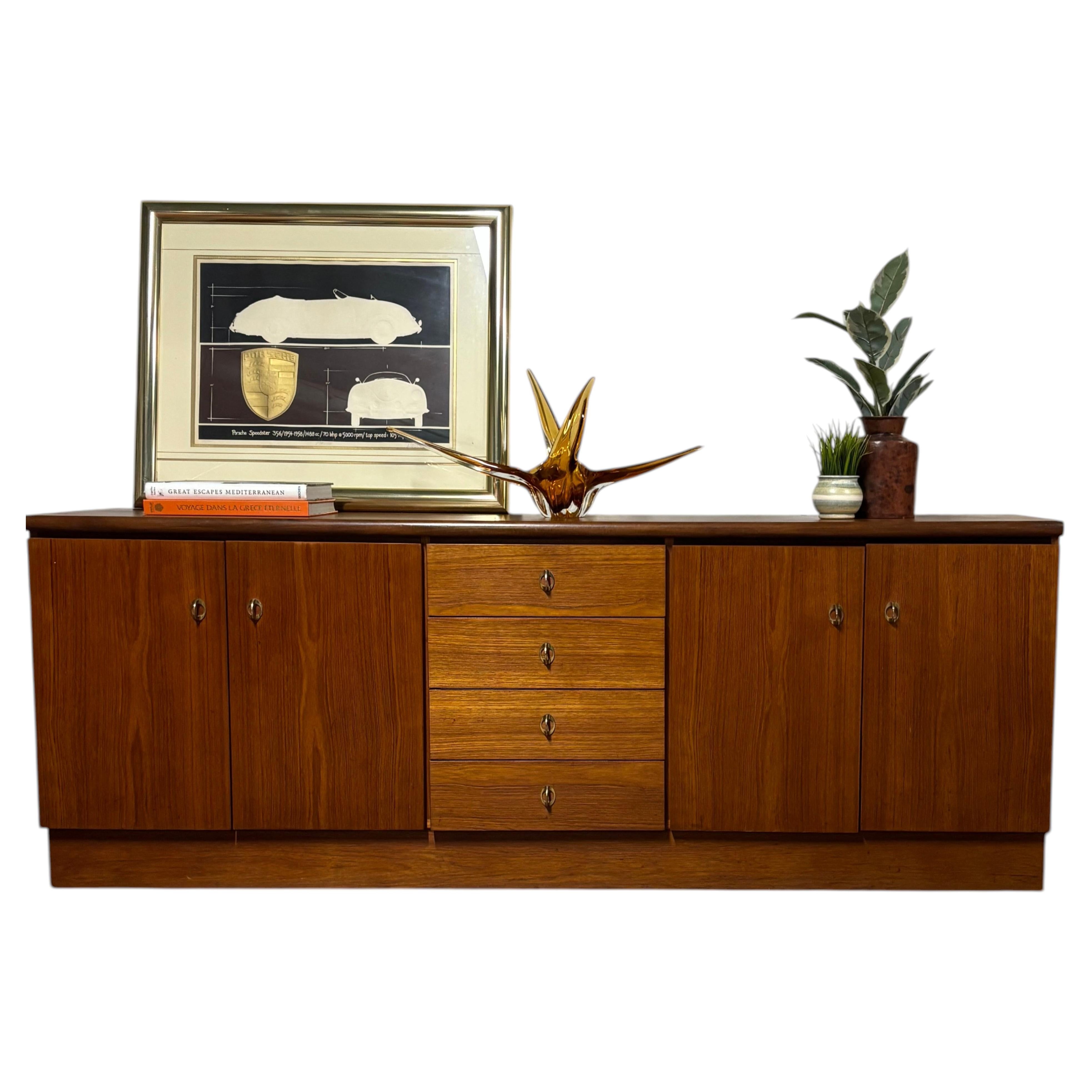 Mid-Century Modern Teak Sideboard w/ 4 Drawers & Side Cabinets For Sale