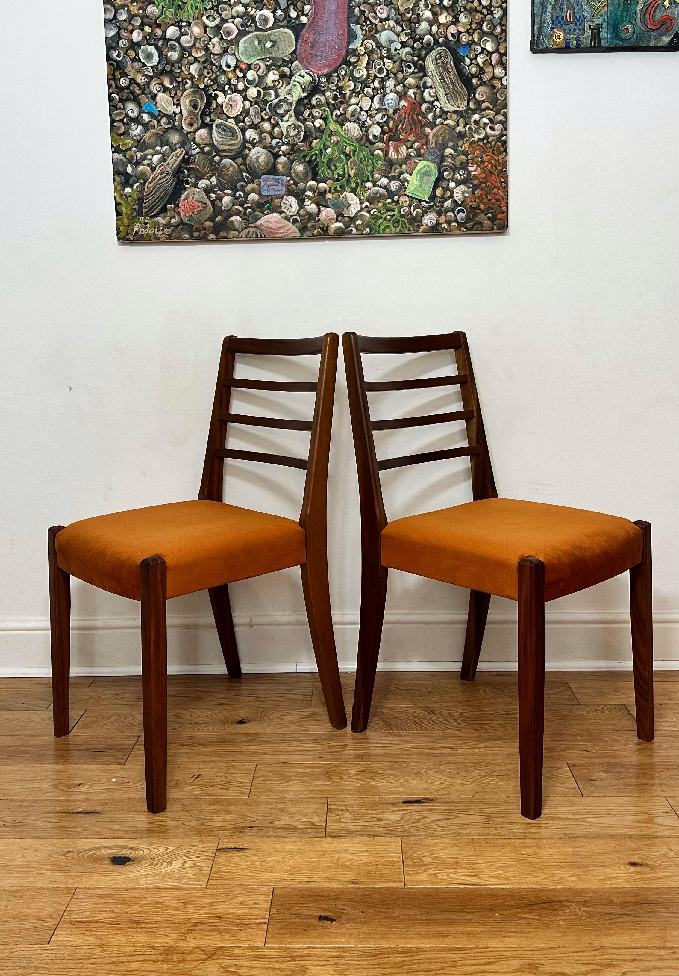 Mid Century Modern Teak Six Danish Ladder Back Chairs In Good Condition For Sale In London, GB