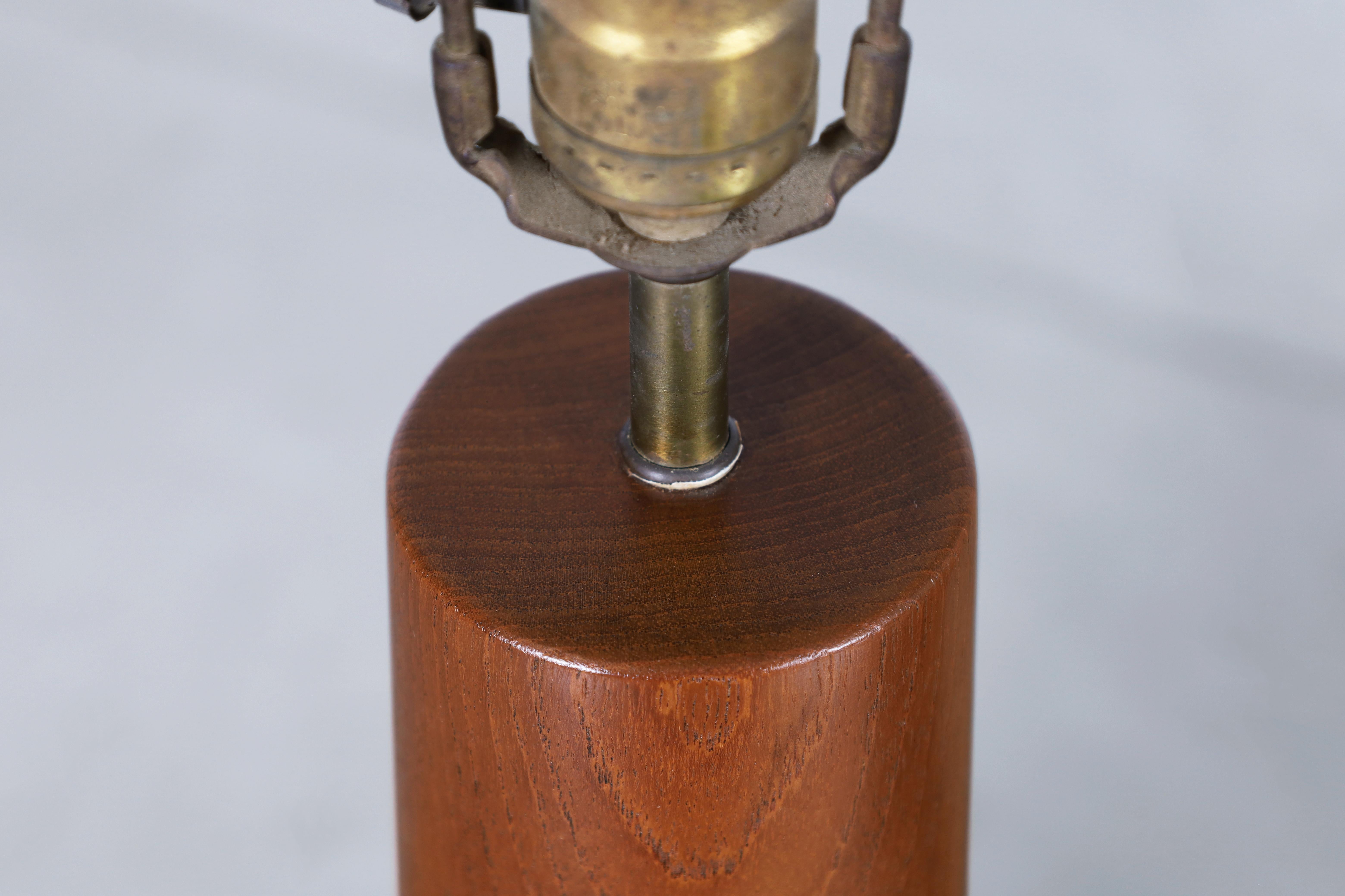 Moderne Teakholz-Tischlampen von ESA aus der Jahrhundertmitte (Mitte des 20. Jahrhunderts) im Angebot