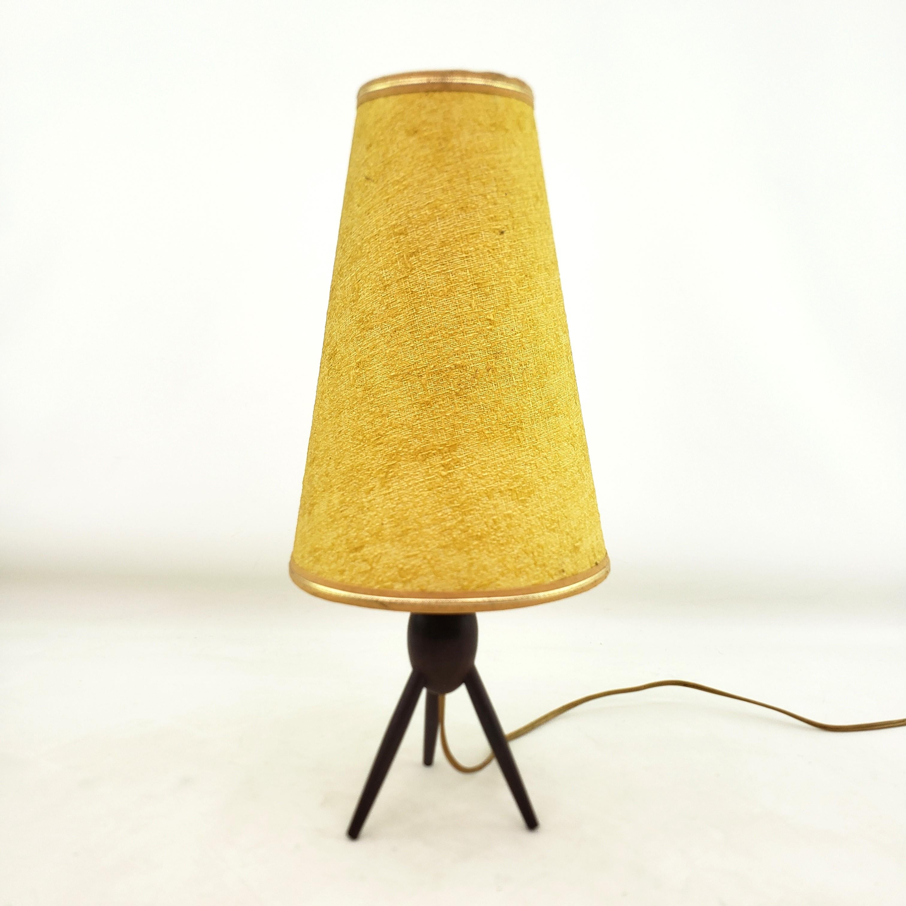 Machine-Made Mid-Century Modern Teak Tripod or Sputnik Legged Table Lamp with Textured Shade For Sale