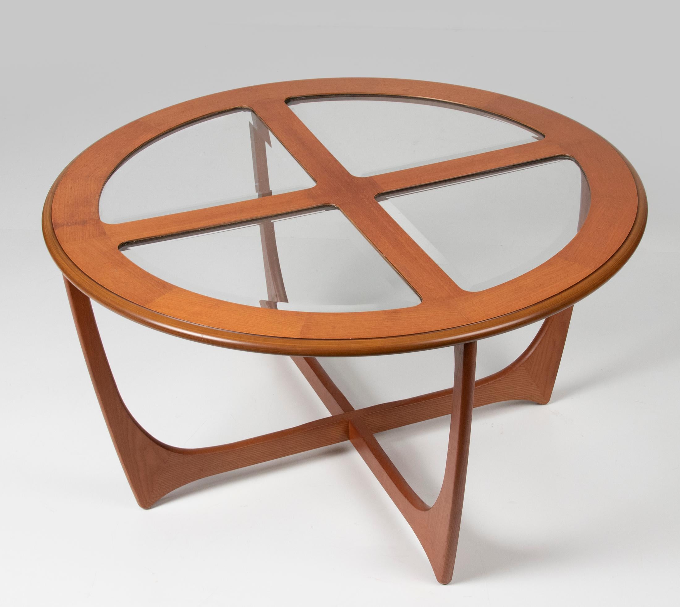 Beveled Mid-Century Modern Teak Wood Coffee Table G-Plan, England For Sale