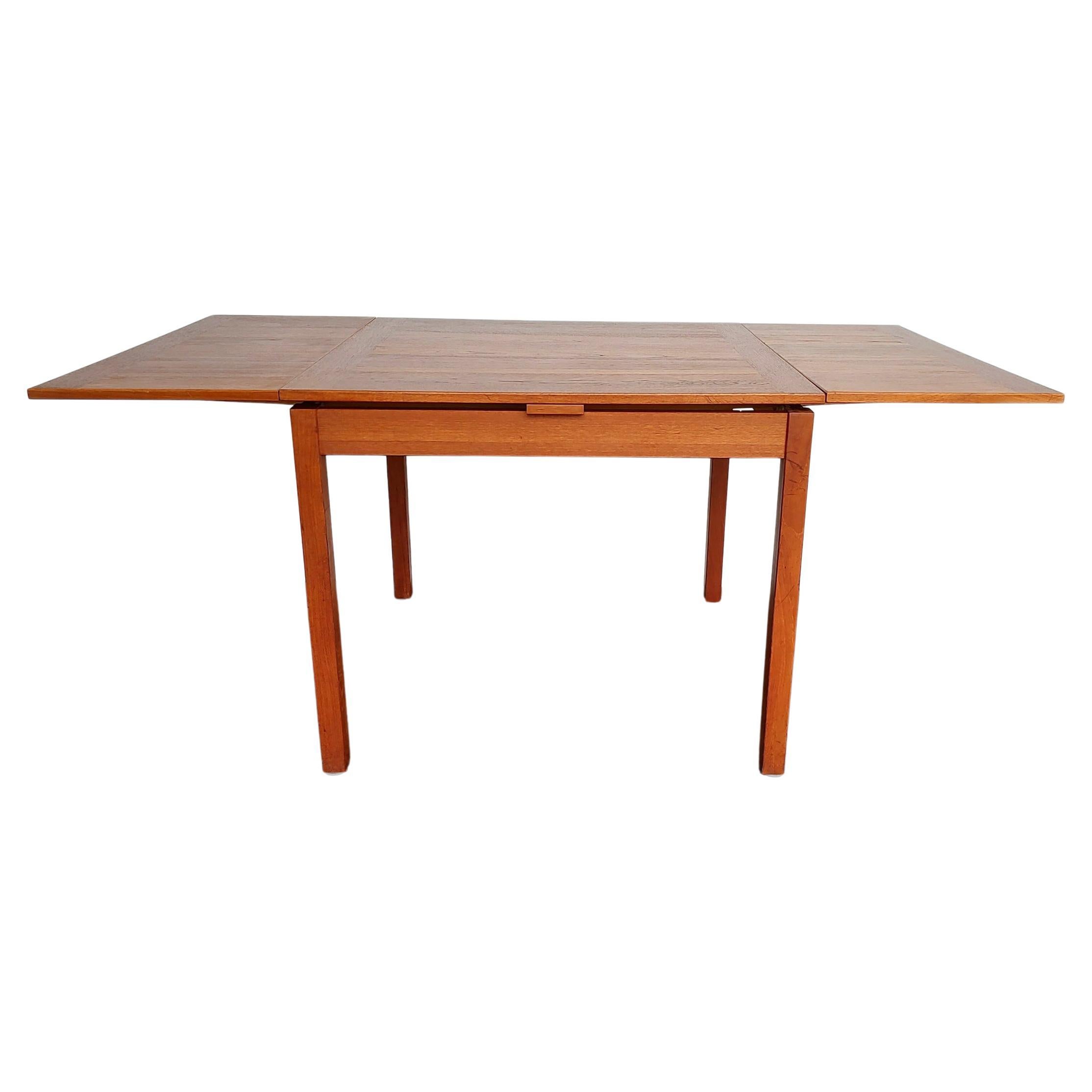 Mid-Century Modern Teak Wood Expanding Teak Dining Table 1960s For Sale