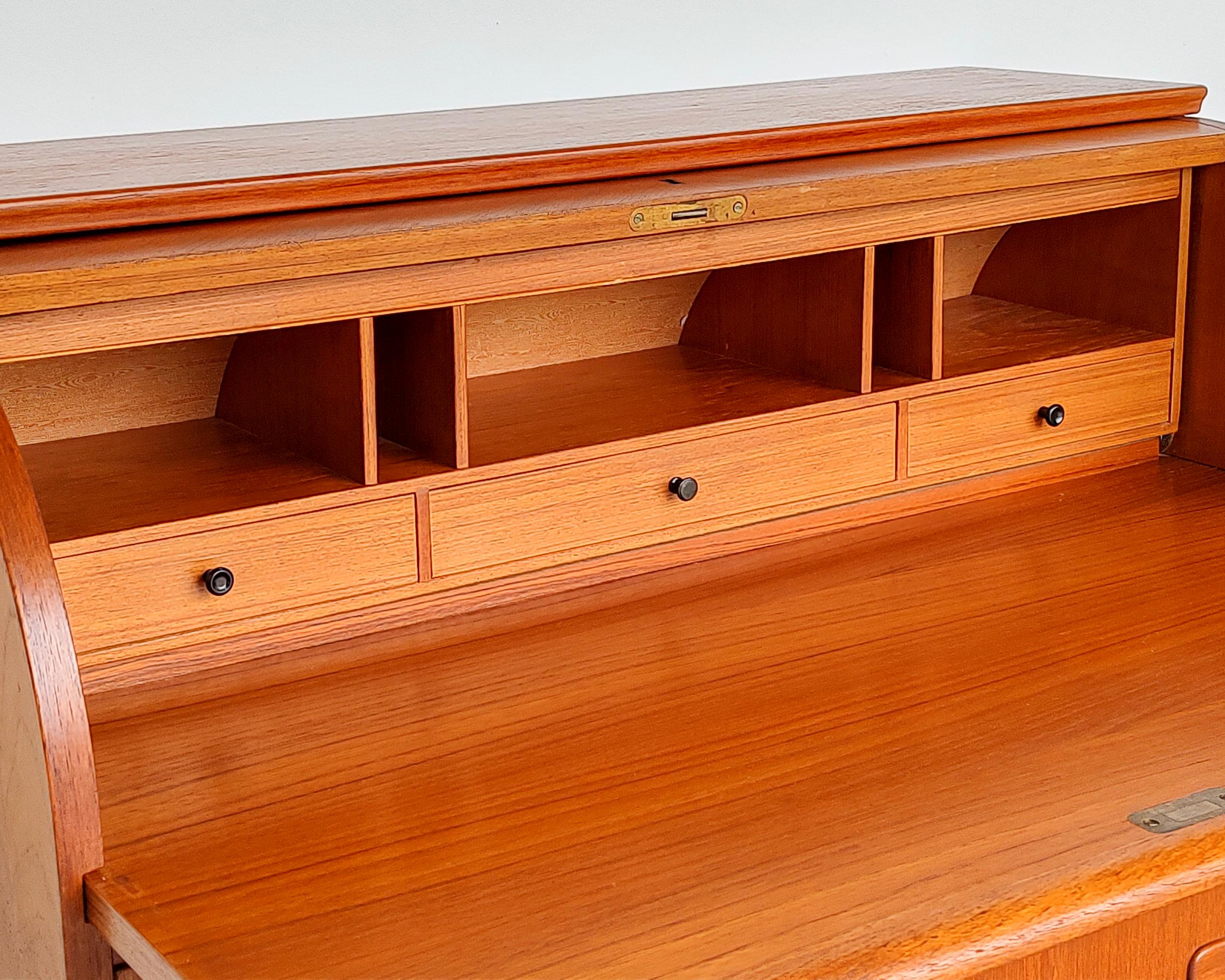 Mid-Century Modern Teak Wood Roll Top Secretary Desk by Egon Ostergaard 1960s In Good Condition For Sale In Hawthorne, CA