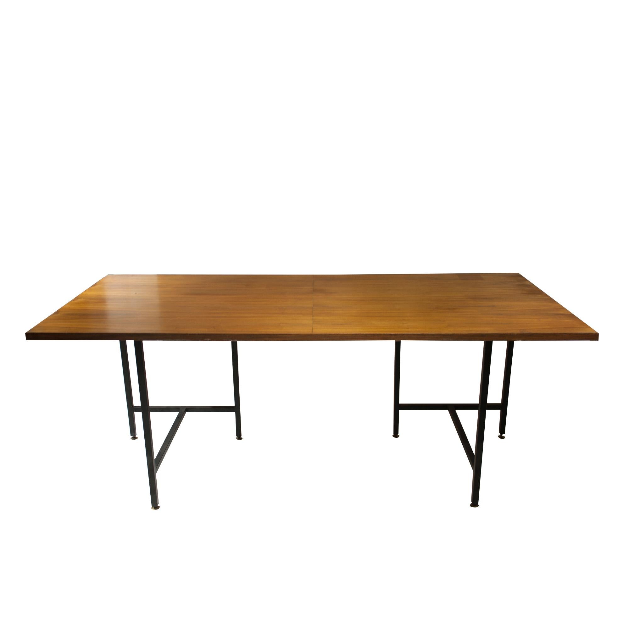 Mid-20th Century Mid-Century Modern Teak Wooden Desk With Black Lacquered Iron Base, Italy, 1950  For Sale