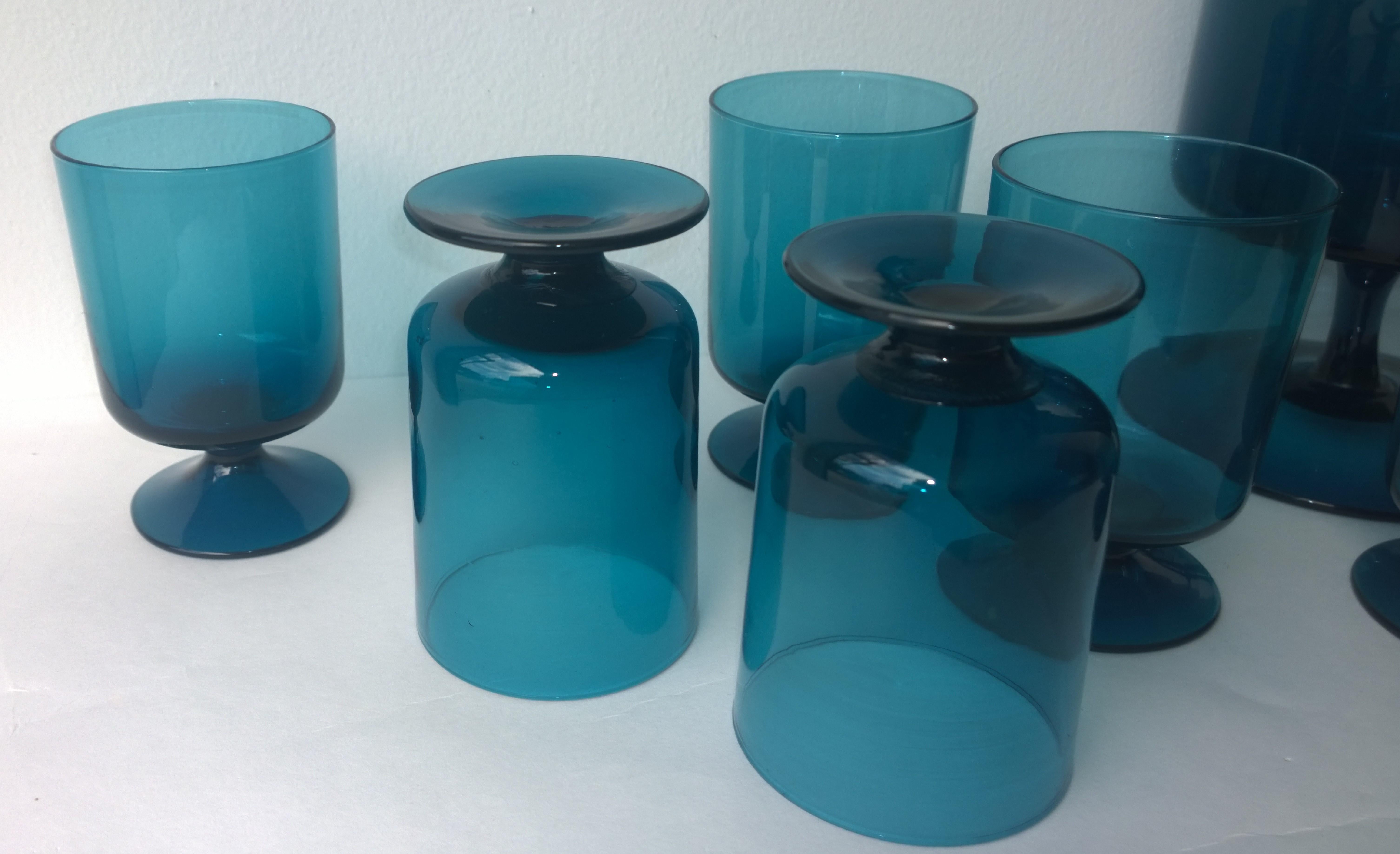 Translucent Teal Blue Blown Glass Decanter w/ Stopper & S/6 Petite Stem Glasses 5