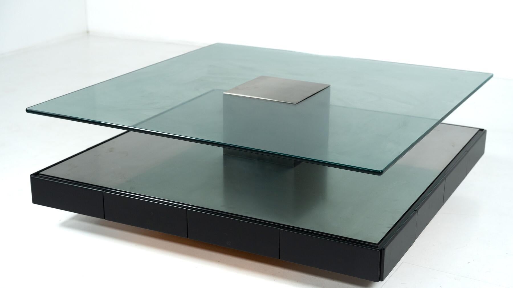 
 Table basse Tecno T147, moderne du milieu du siècle, par Marco Fantoni, Italie,  1970s

La table basse Tecno T147, conçue par Marco Fantoni dans les années 1970 pour le célèbre fabricant italien Tecno, est un exemple raffiné de design moderne du