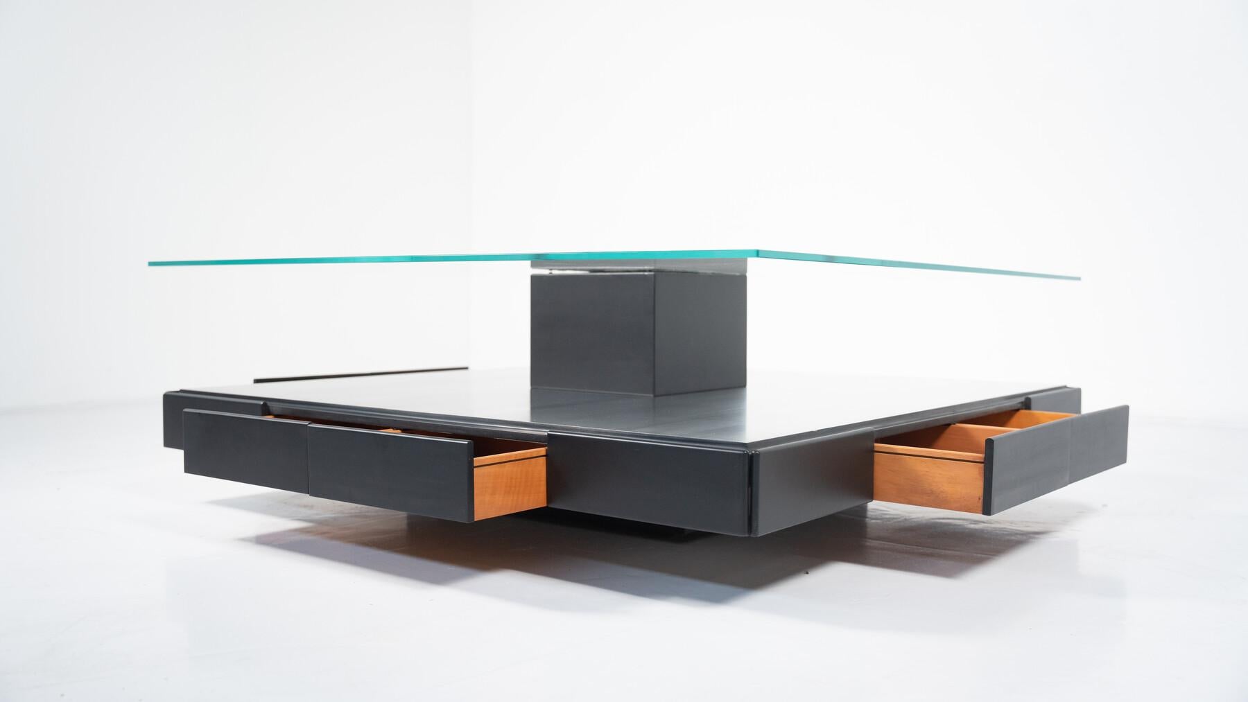 Mid-Century Modern Tecno T147 Coffee Table by Marco Fantoni, Italy, 1970s For Sale 3