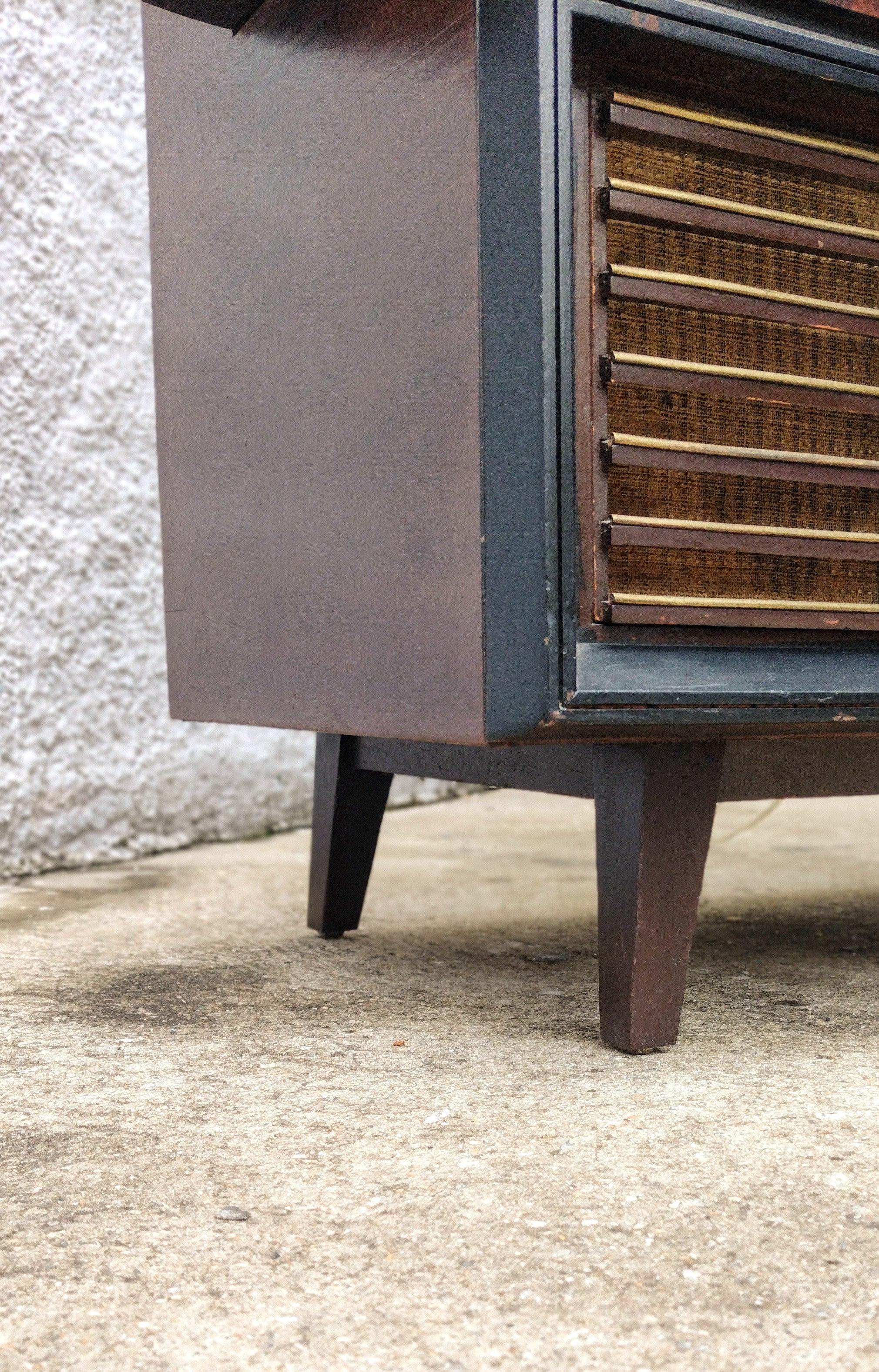 Mid-Century Modern Telefunken Radio Victrola 'Does Not Work' For Sale 10