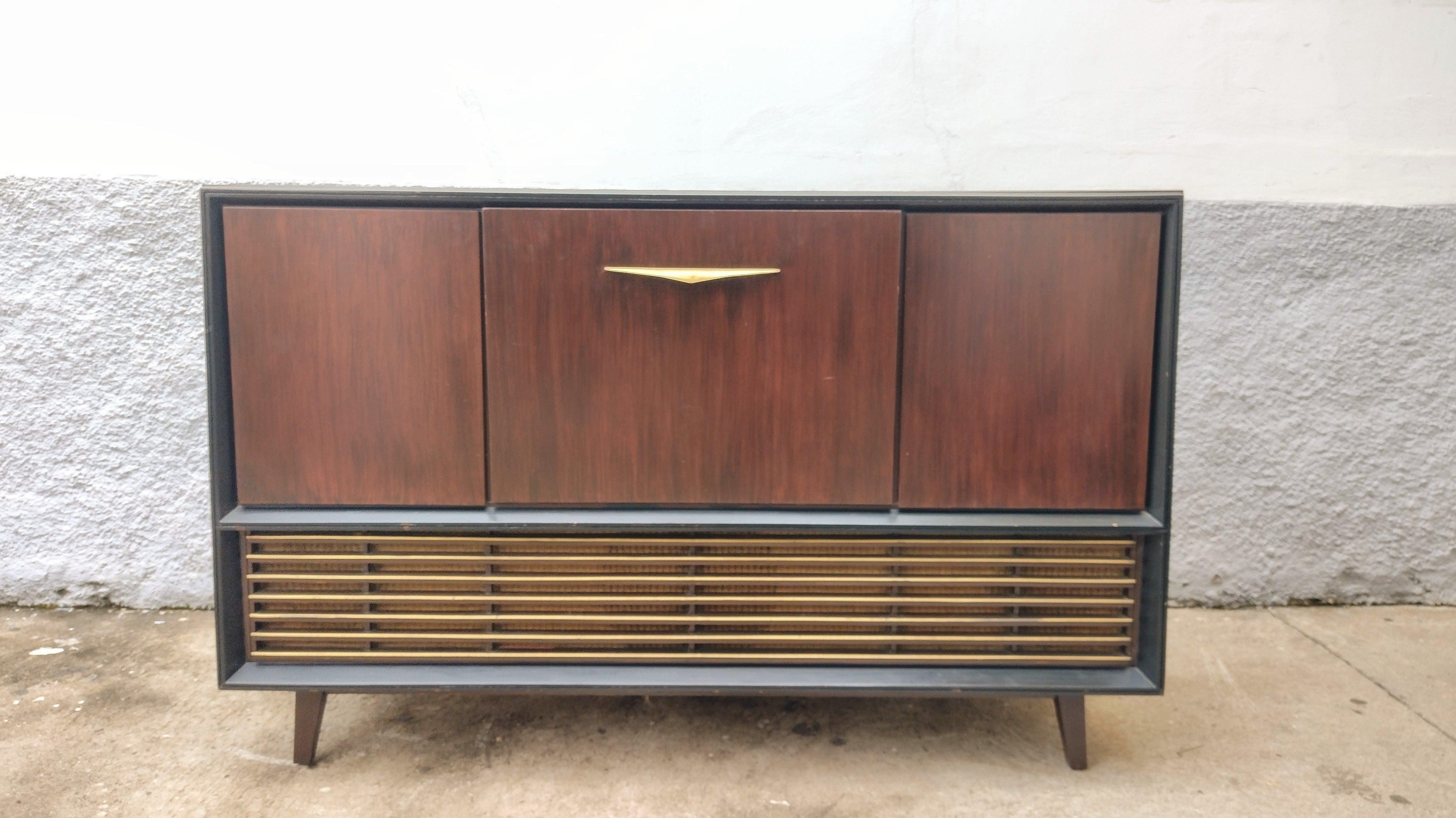 Late 20th Century Mid-Century Modern Telefunken Radio Victrola 'Does Not Work' For Sale