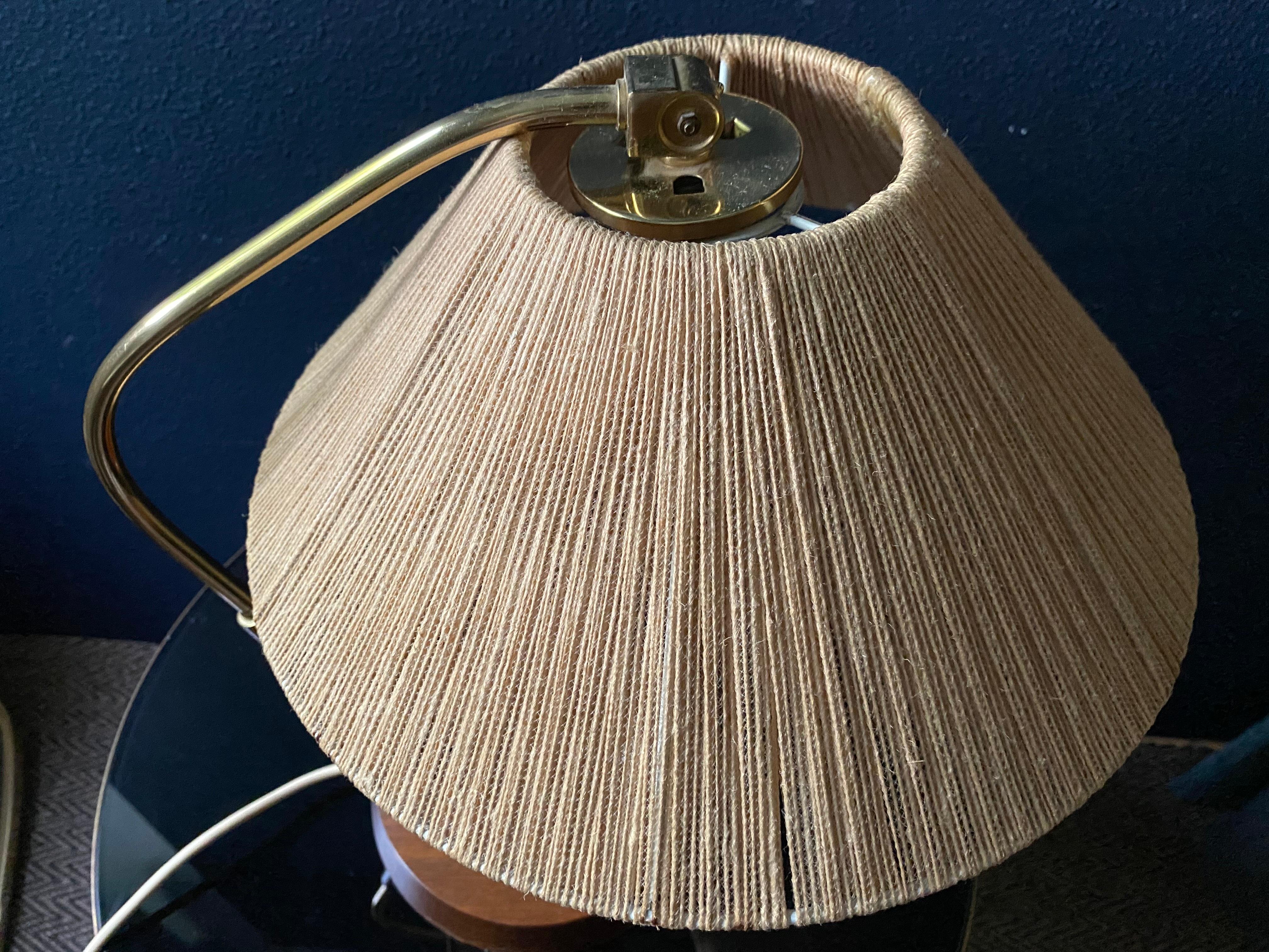 Mid-Century Modern Temde Sisal Schreibtischlampe, Deutschland / Schweiz 1960er Jahre (Mitte des 20. Jahrhunderts) im Angebot