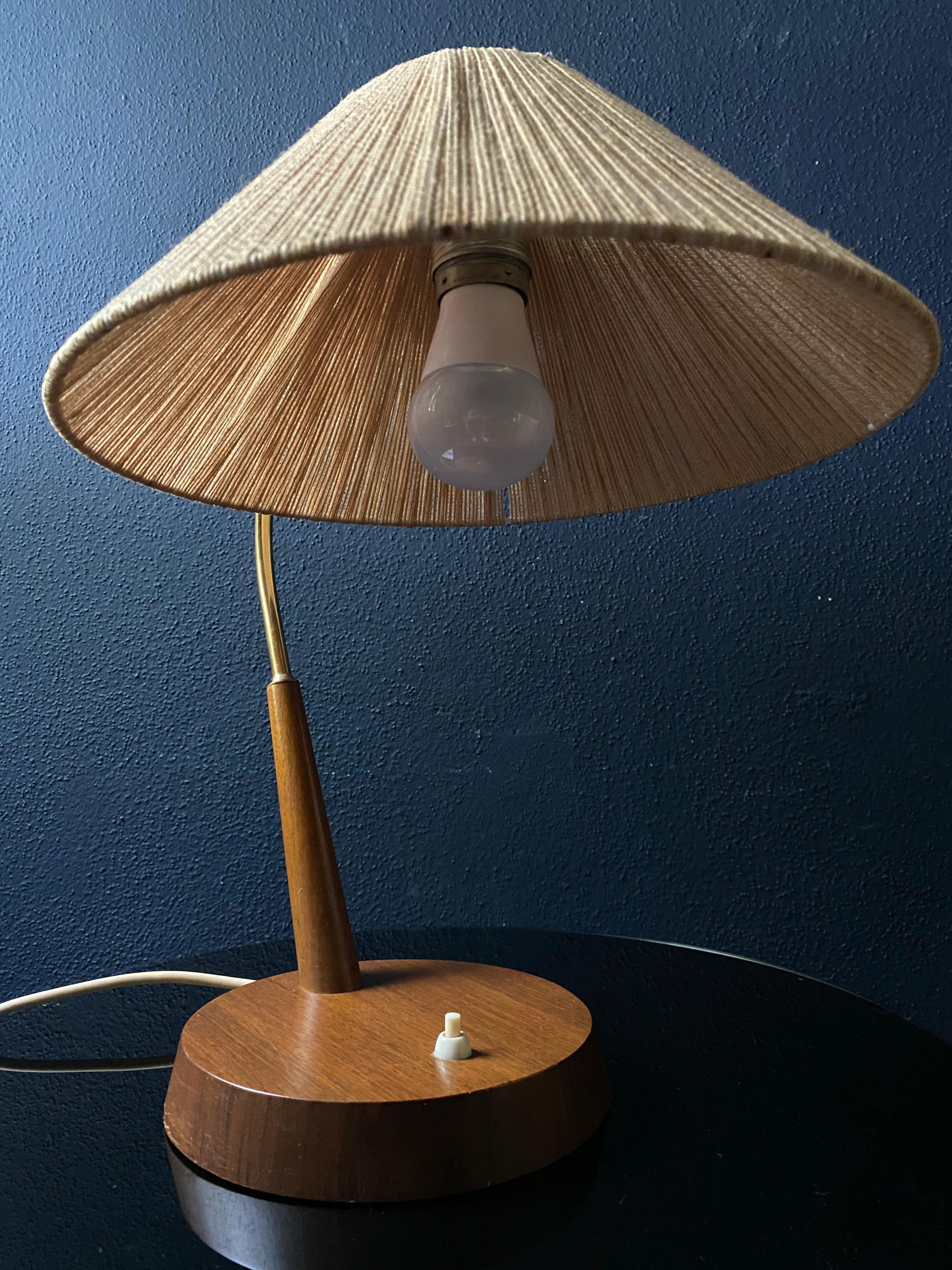 Mid-Century Modern Temde Sisal Schreibtischlampe, Deutschland / Schweiz 1960er Jahre im Angebot 1
