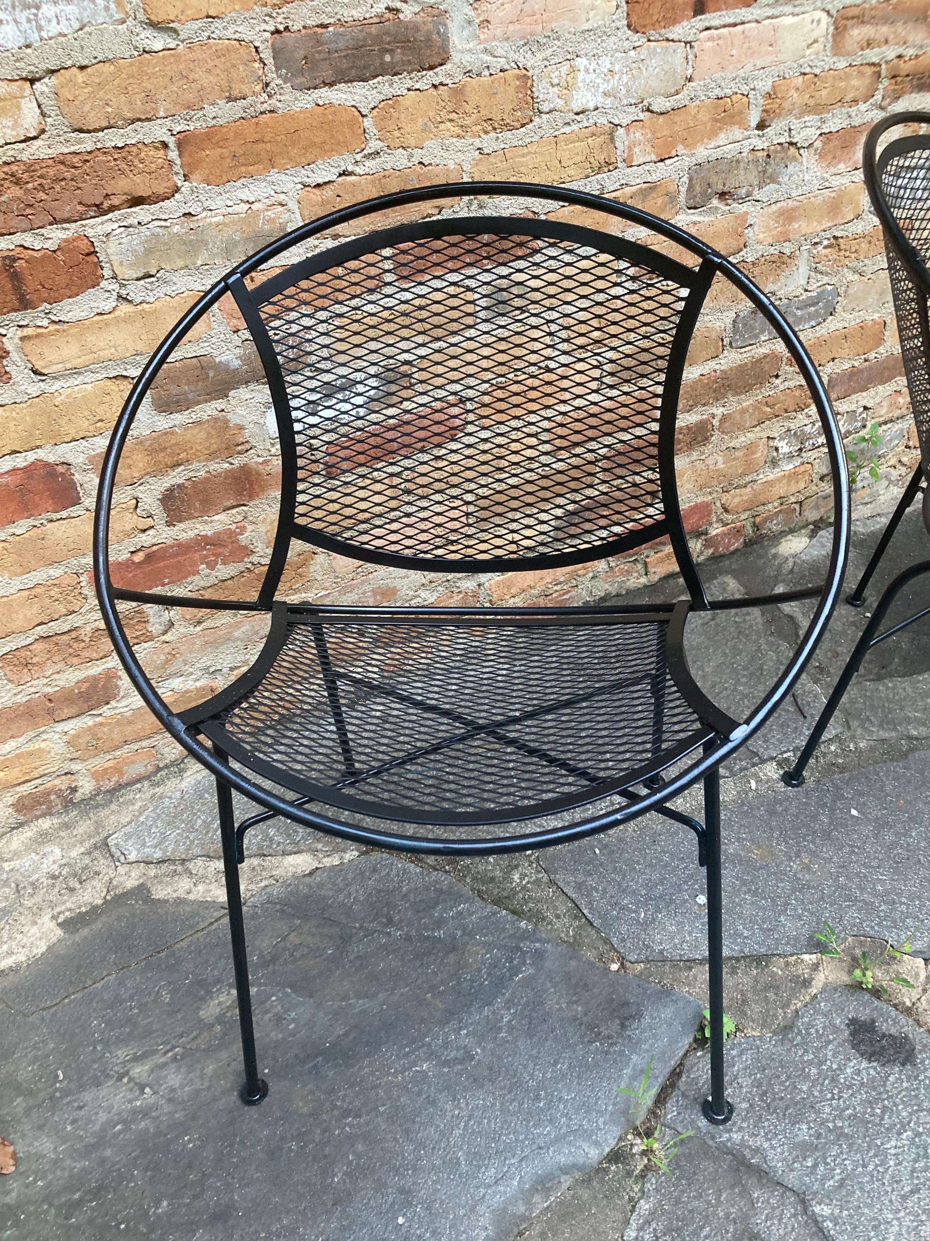 mid century modern tempestini for salterini oscar patio chairs - a pair In Good Condition For Sale In Athens, GA