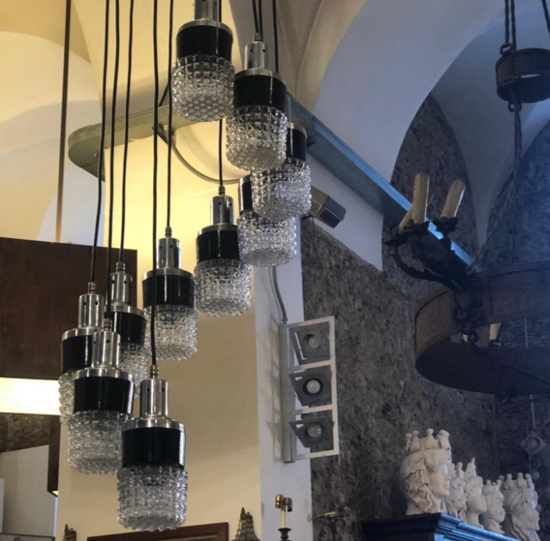 20th Century 1970s Mid-Century Modern Ten Lights Italian Cascading Chandelier For Sale