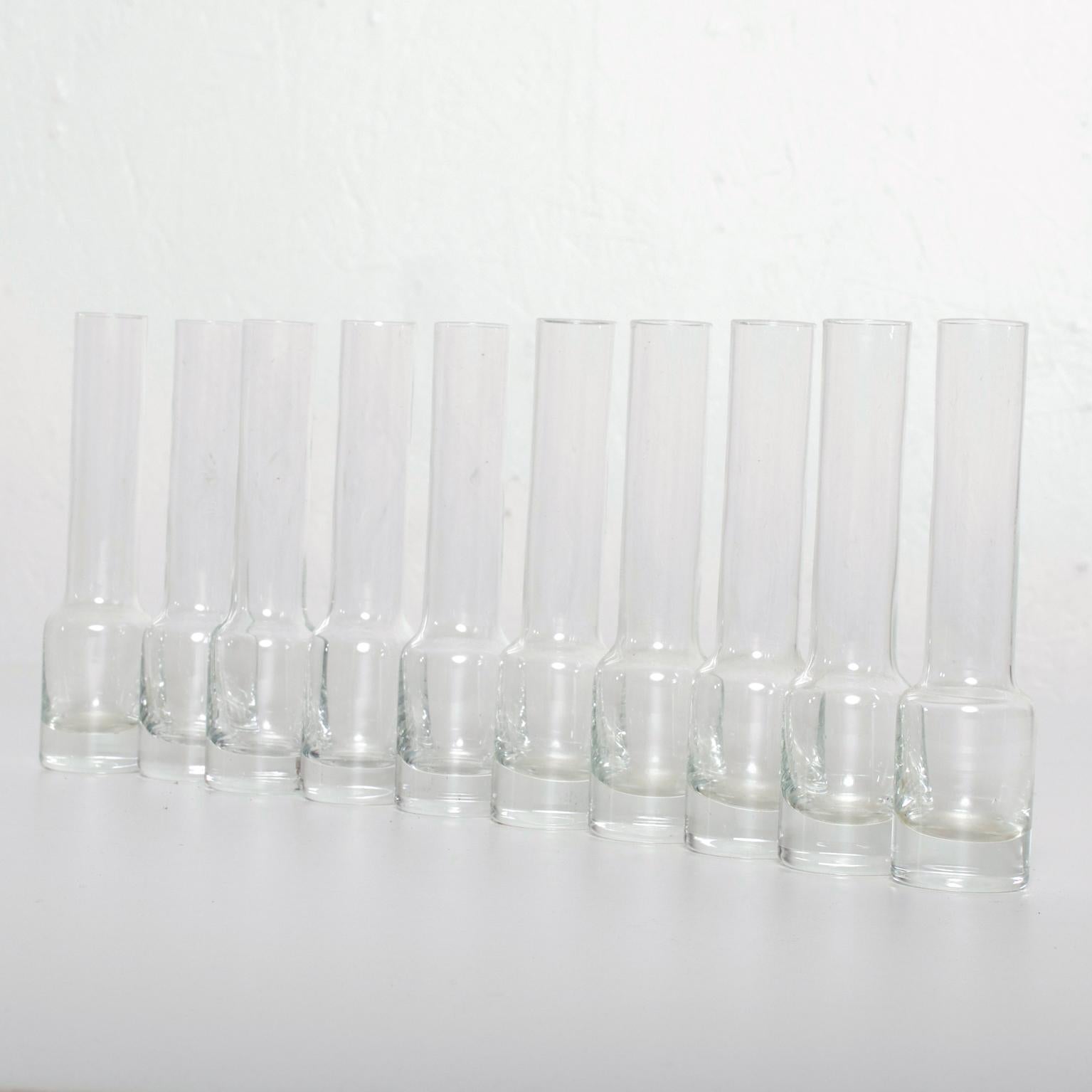 For Your Pleasure a Set of 10 Mid Century Modern Tequila Glass Shots Original Vintage Condition Dimensions are : 5 3/4