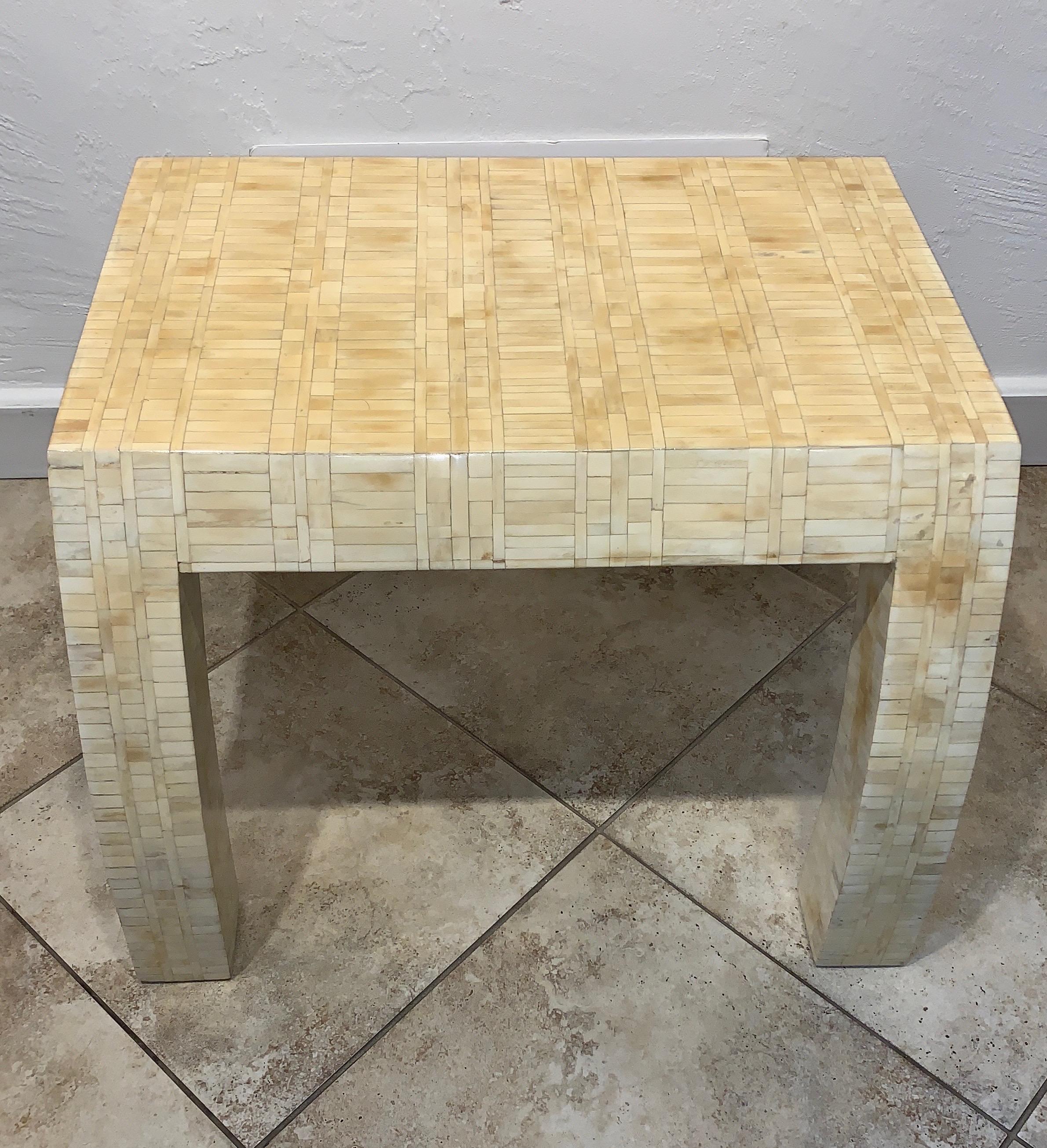 Mid-Century Modern Tessellated Bone End Table In Good Condition In Ft. Lauderdale, FL