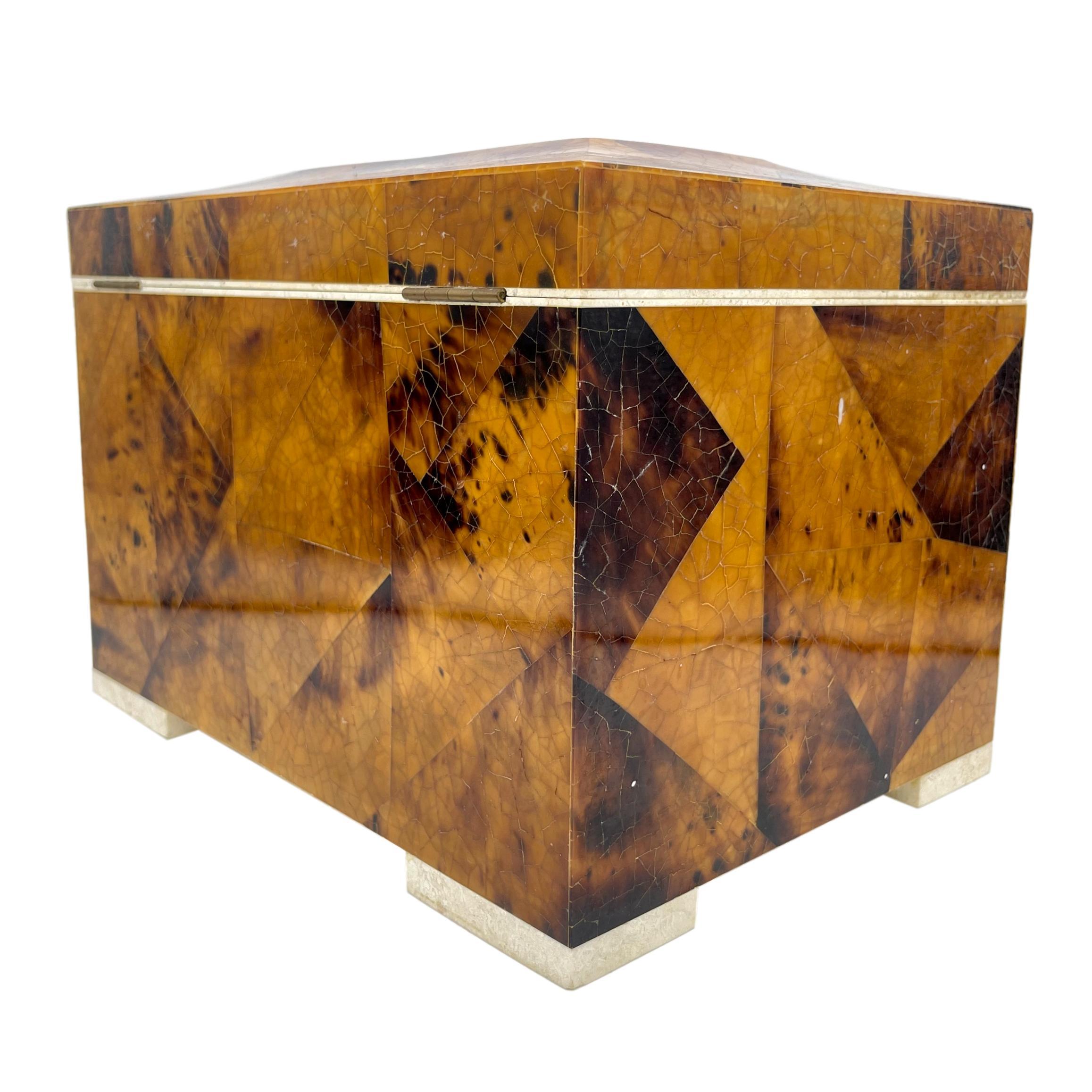 Mid-Century Modern Tessellated Horn & Stone Large Box, Tavola by Oggetti In Good Condition For Sale In Banner Elk, NC