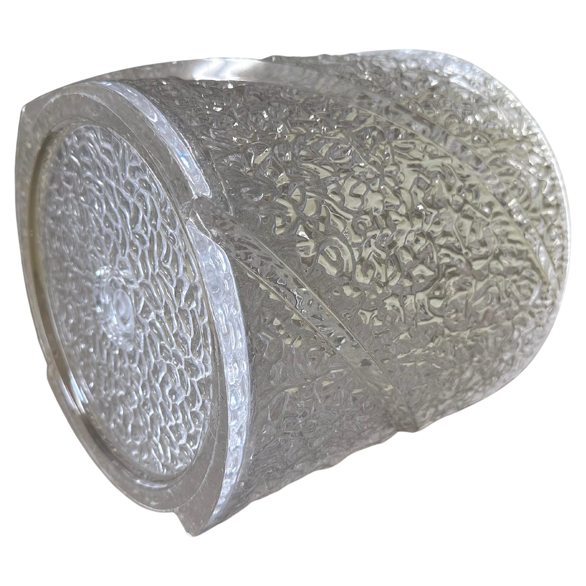 20th Century Mid-Century Modern Textured Lucite Ice Bucket in the Style of Wilardy For Sale