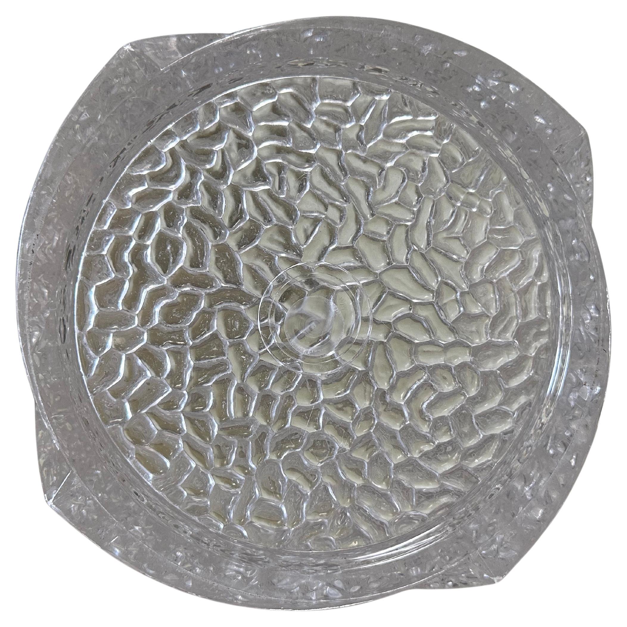 Mid-Century Modern Textured Lucite Ice Bucket in the Style of Wilardy For Sale 2