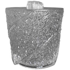 Vintage Mid-Century Modern Textured Lucite Ice Bucket in the Style of Wilardy