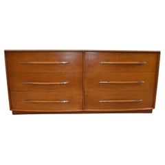 Mid-Century Modern T.H. Robsjohn-Gibbings by Widdicomb Walnut Dresser