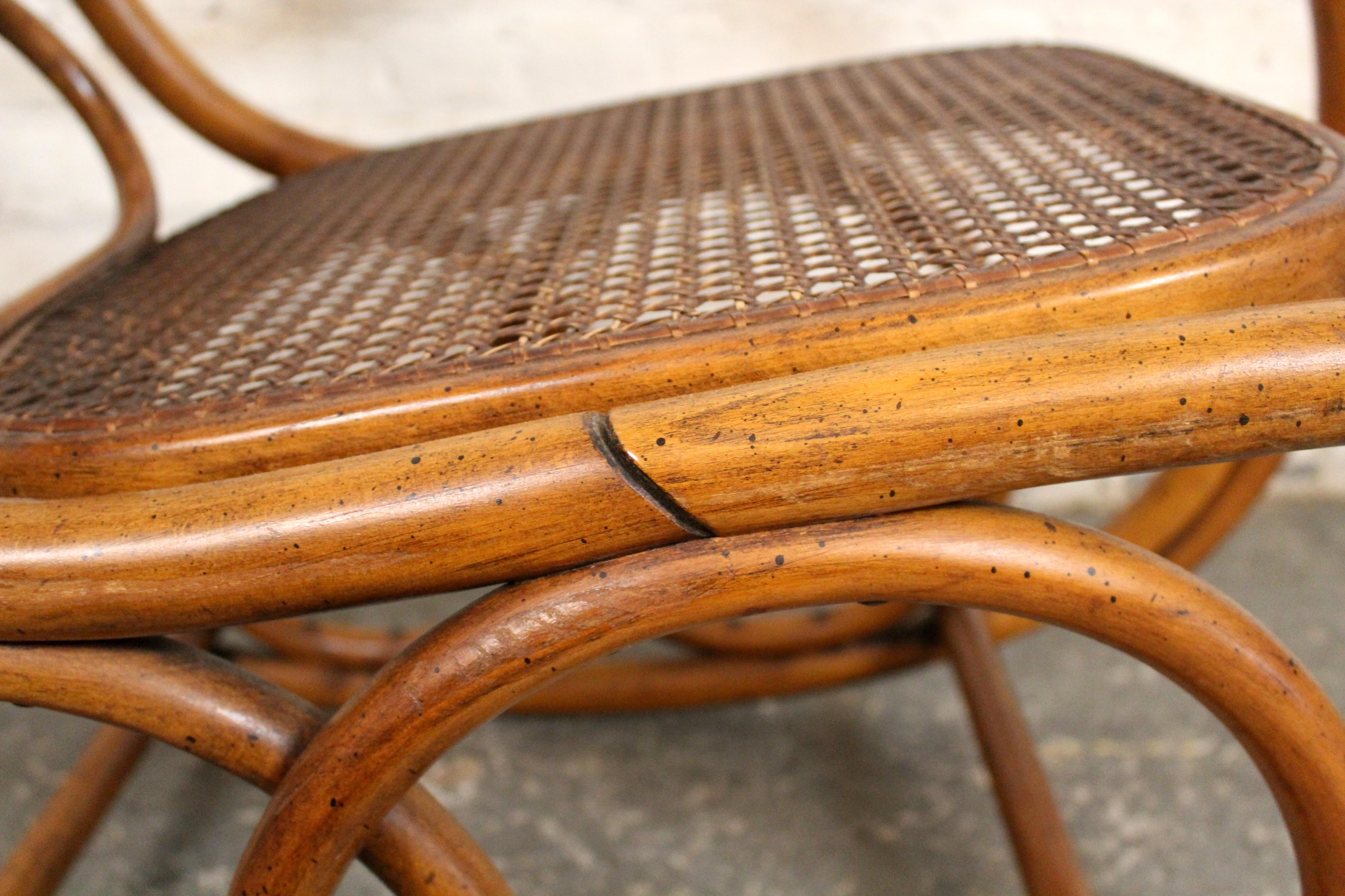 Sedia a dondolo Thonet di Stendig Co. in vendita 4