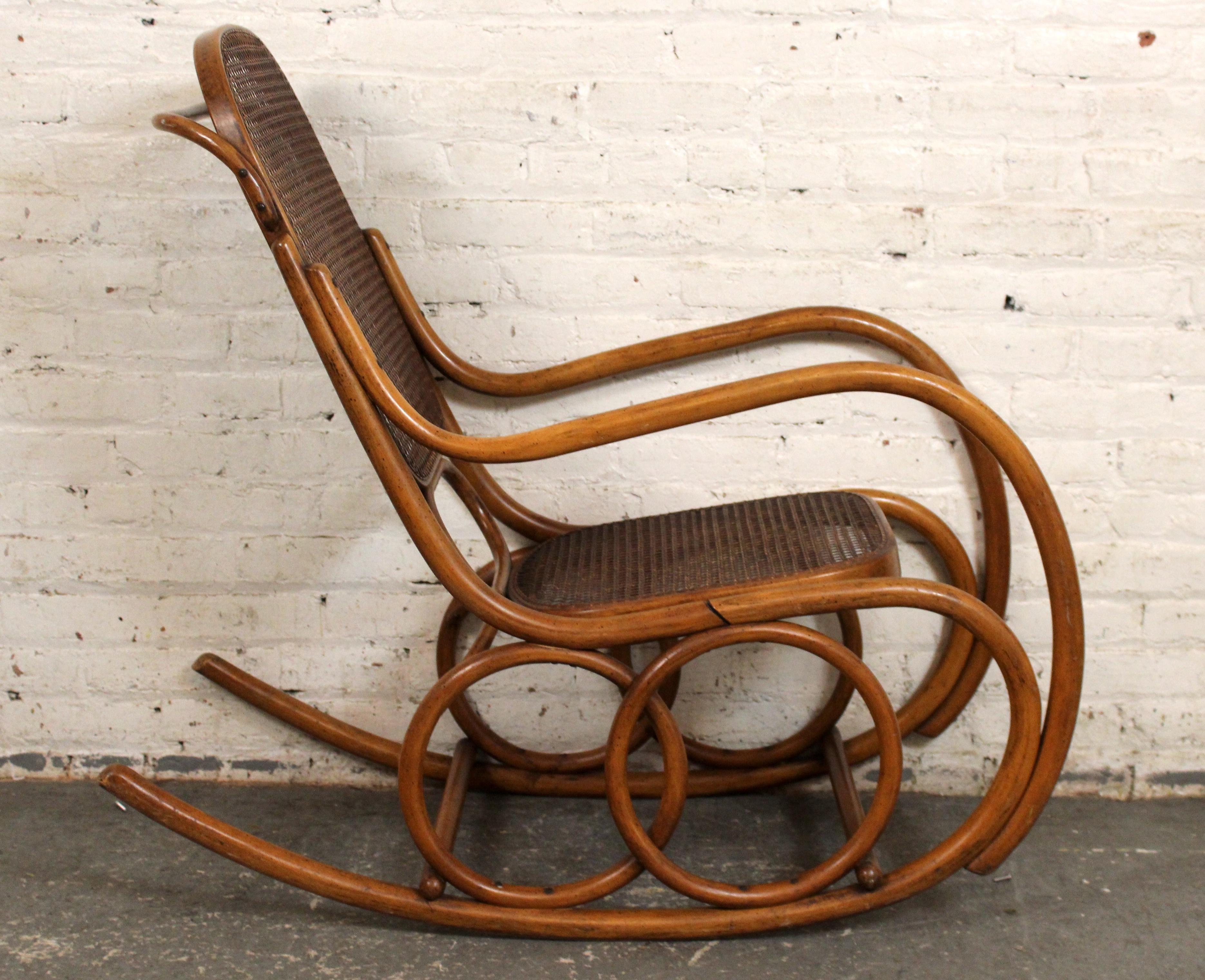 Ceco Sedia a dondolo Thonet di Stendig Co. in vendita