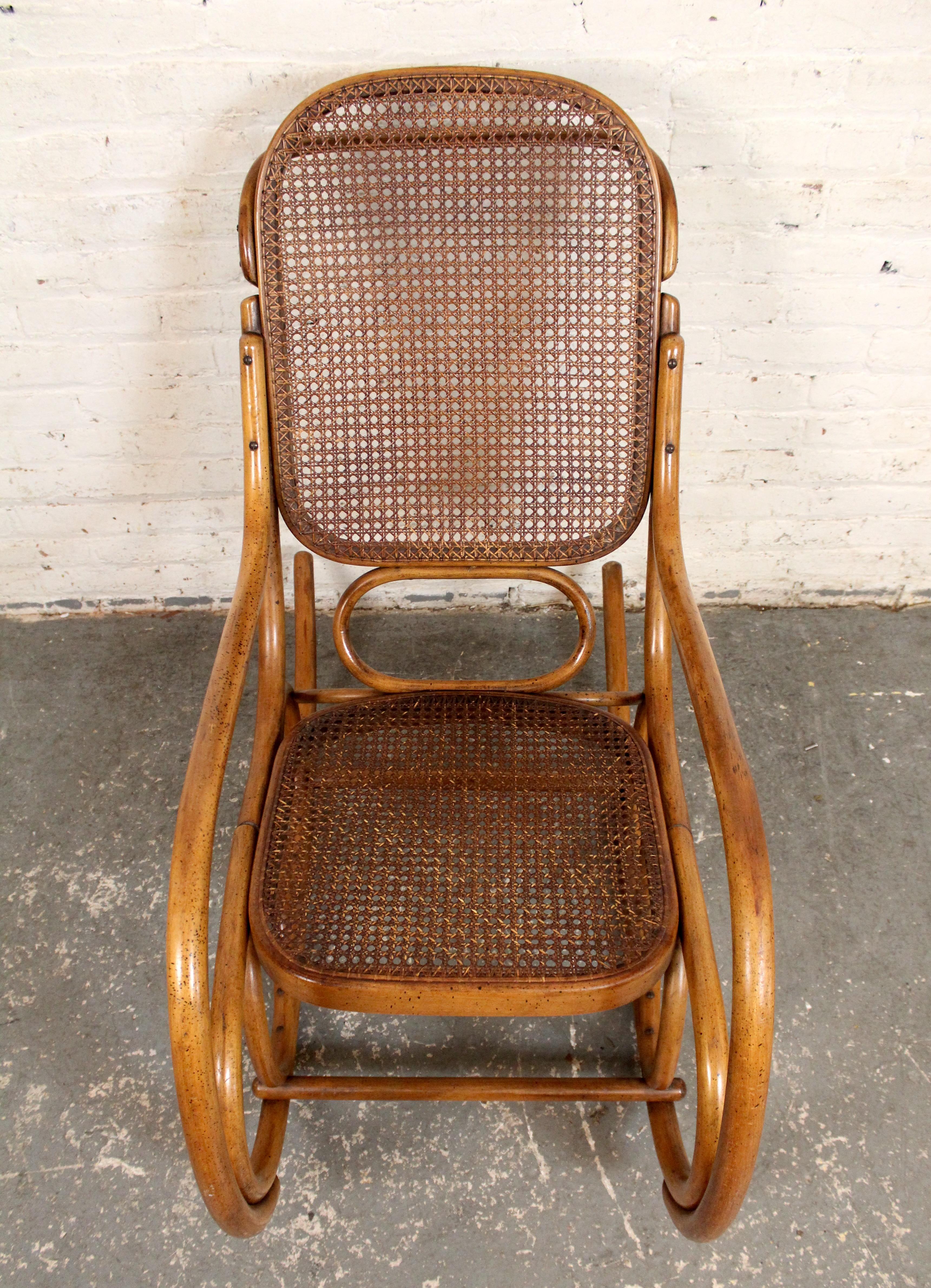 Vimini Sedia a dondolo Thonet di Stendig Co. in vendita