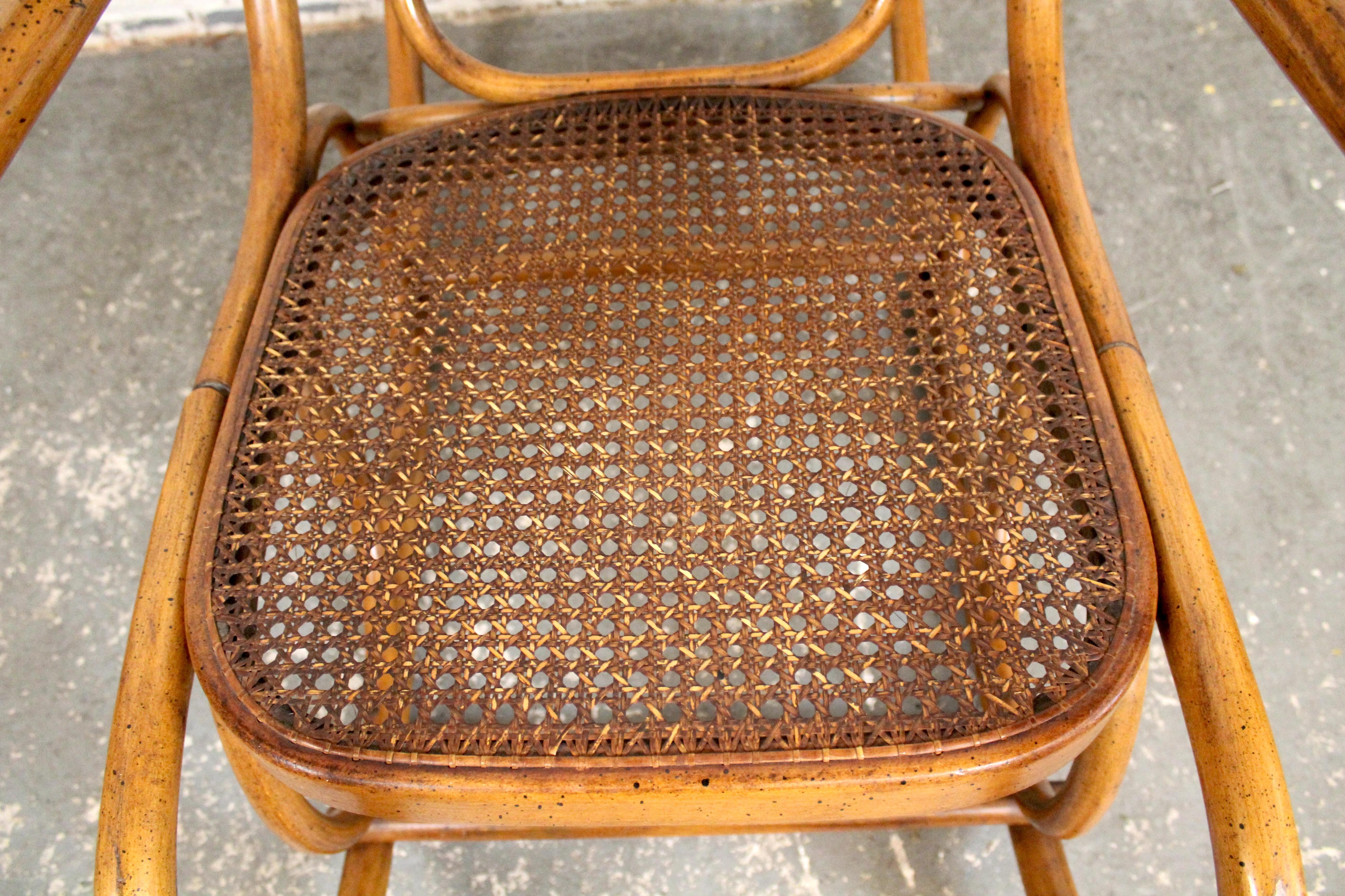 Sedia a dondolo Thonet di Stendig Co. in vendita 1