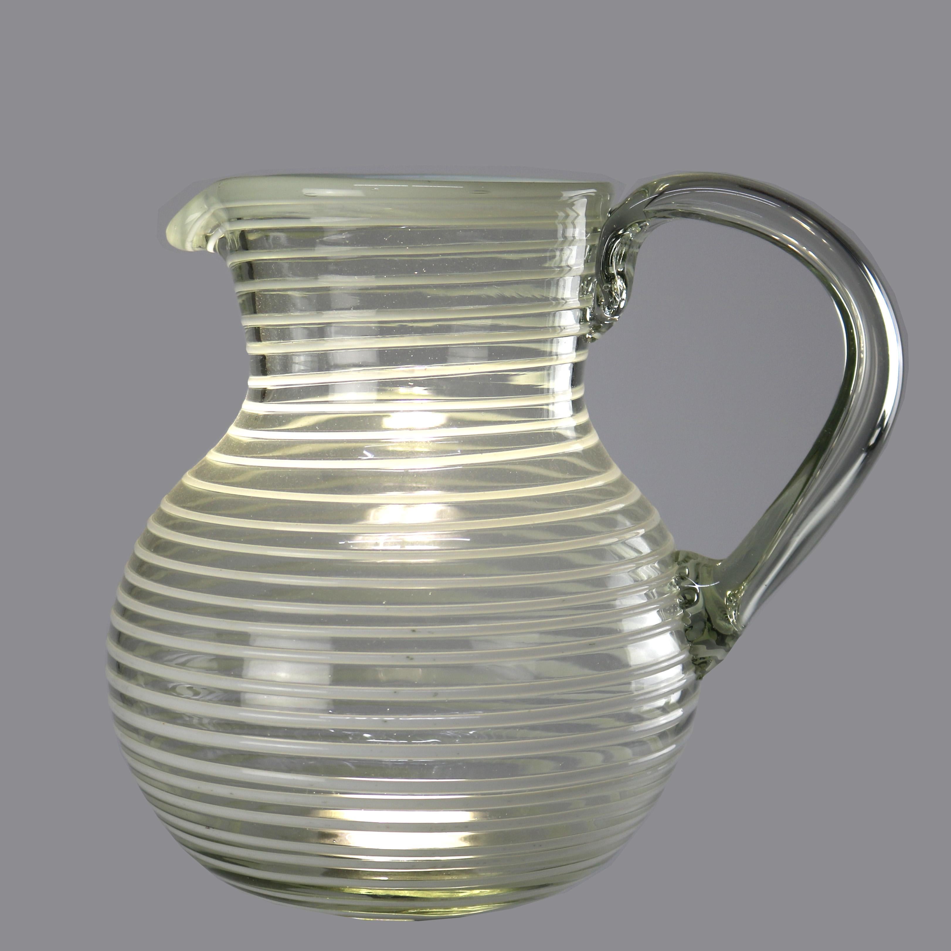 Jarra de zumo de vidrio artístico moderno de mediados de siglo XX Vidrio artístico en venta