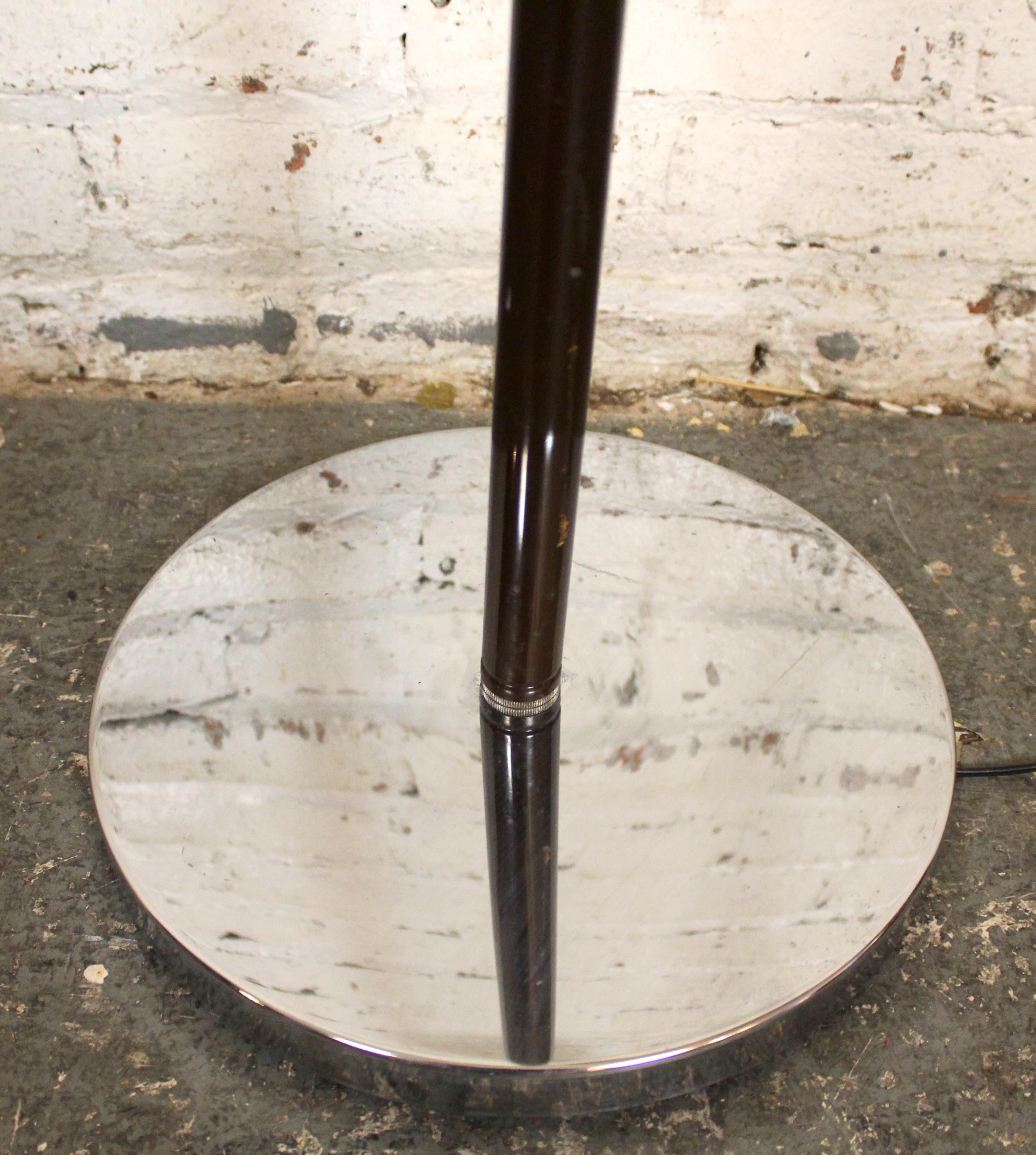 20th Century Mid-Century Modern Three Head Tension Lamp Attr. Gerald Thurston for Lightolier For Sale