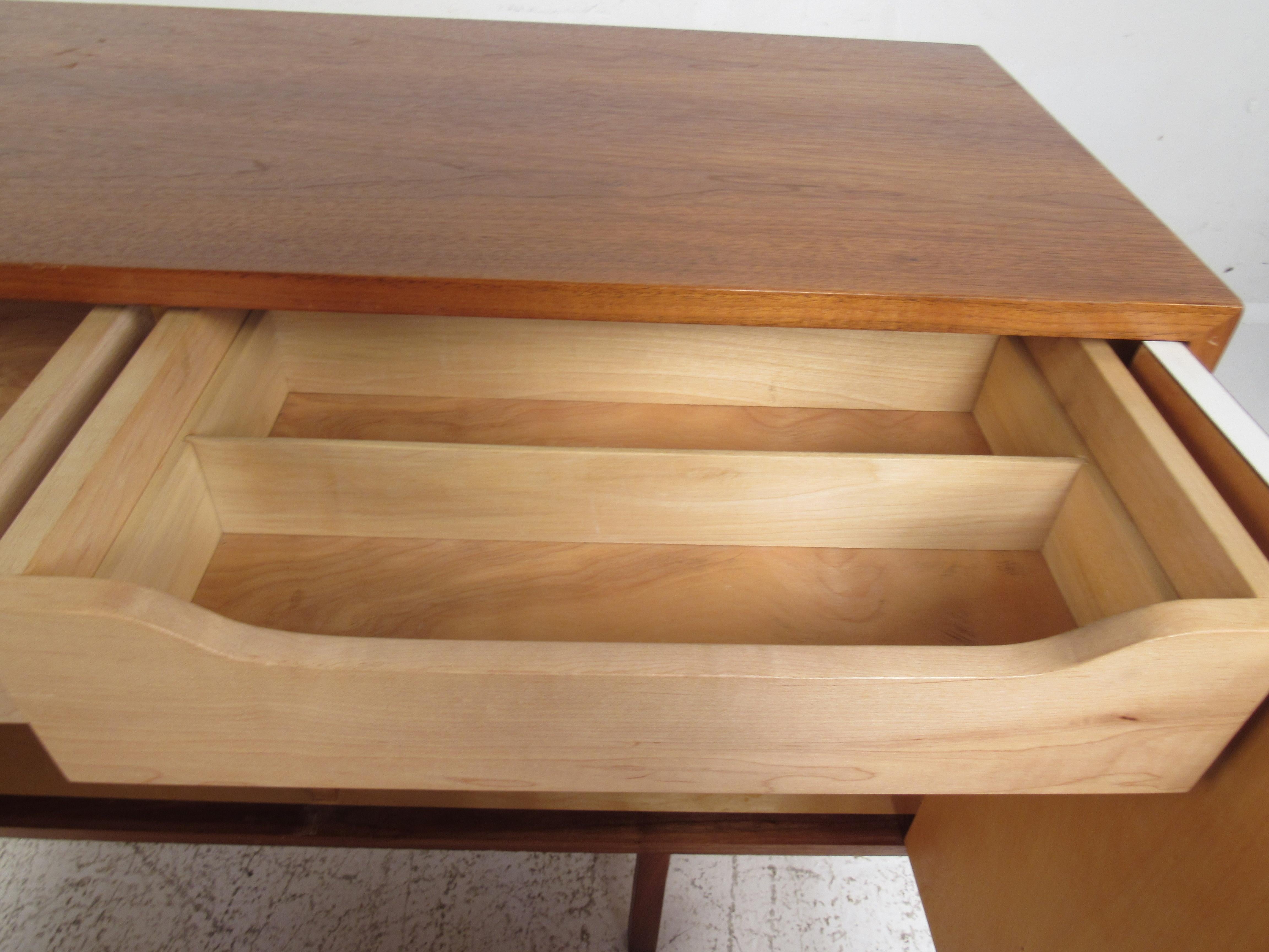 Mid-20th Century Mid-Century Modern Three-Piece Record Cabinet