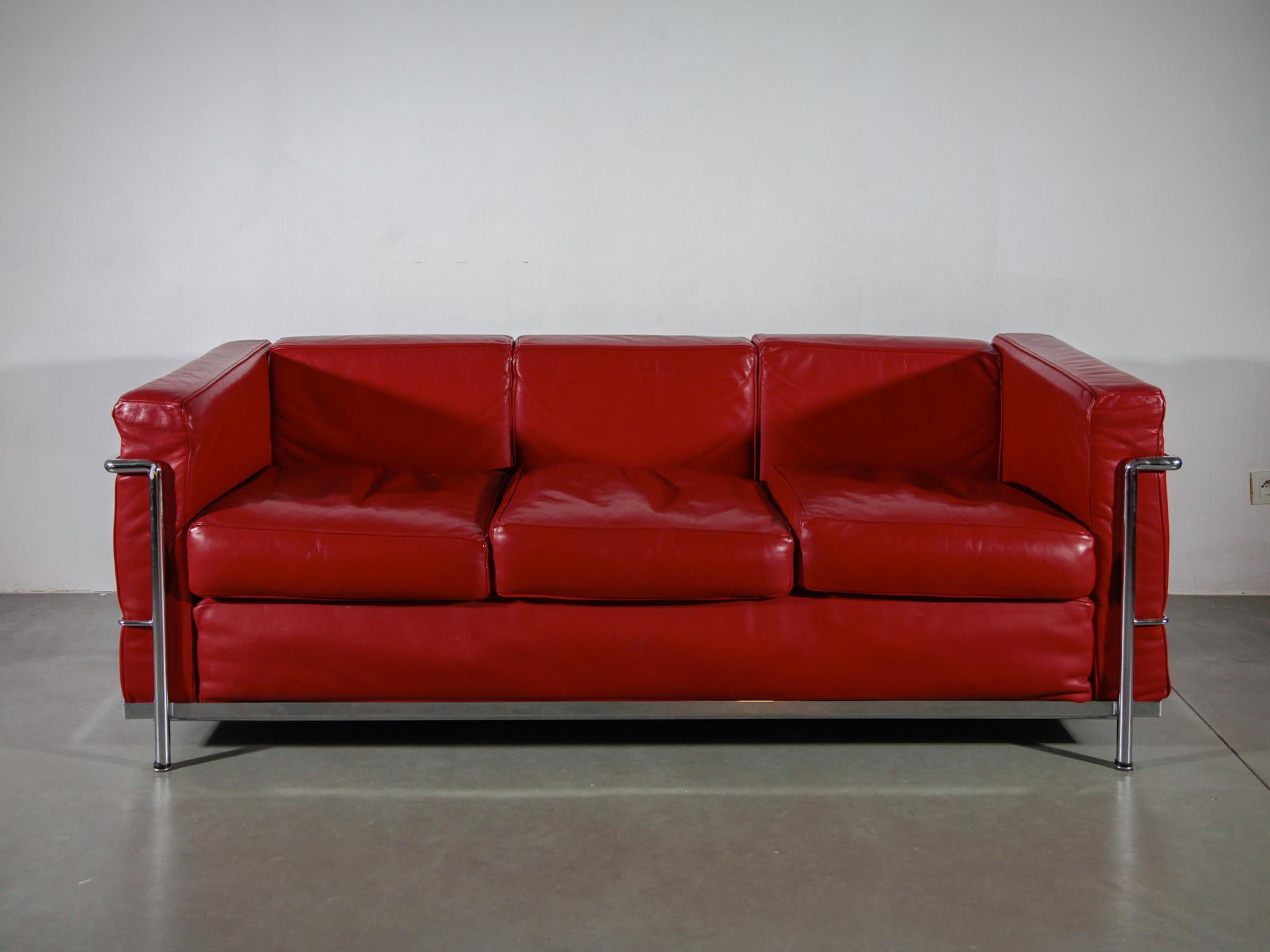 Italian Mid-century Modern Three Seat Sofa In Red Leather, 1980s attributed Le Corbusier