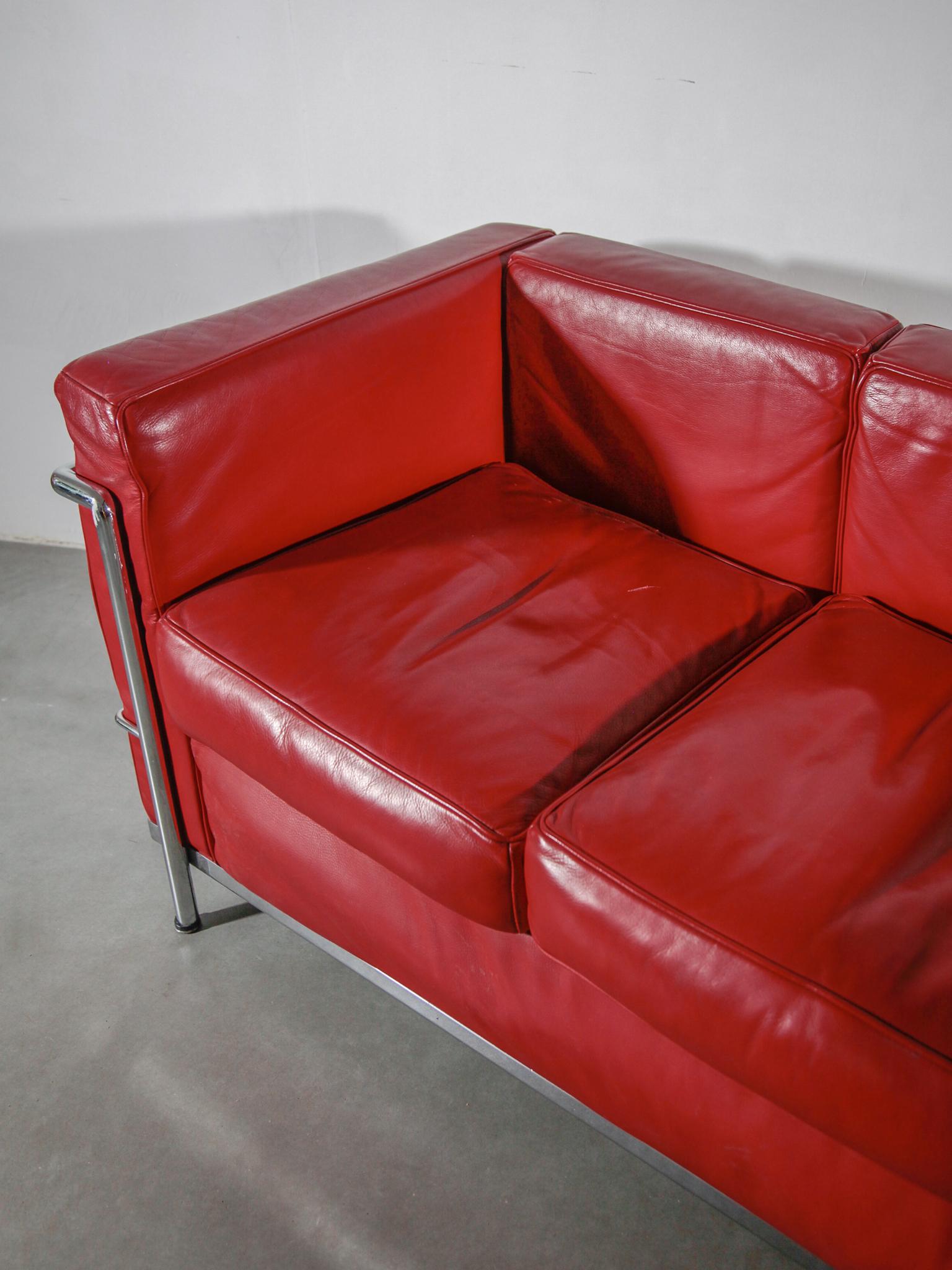 Mid-century Modern Three Seat Sofa In Red Leather, 1980s attributed Le Corbusier In Good Condition In Antwerp, BE