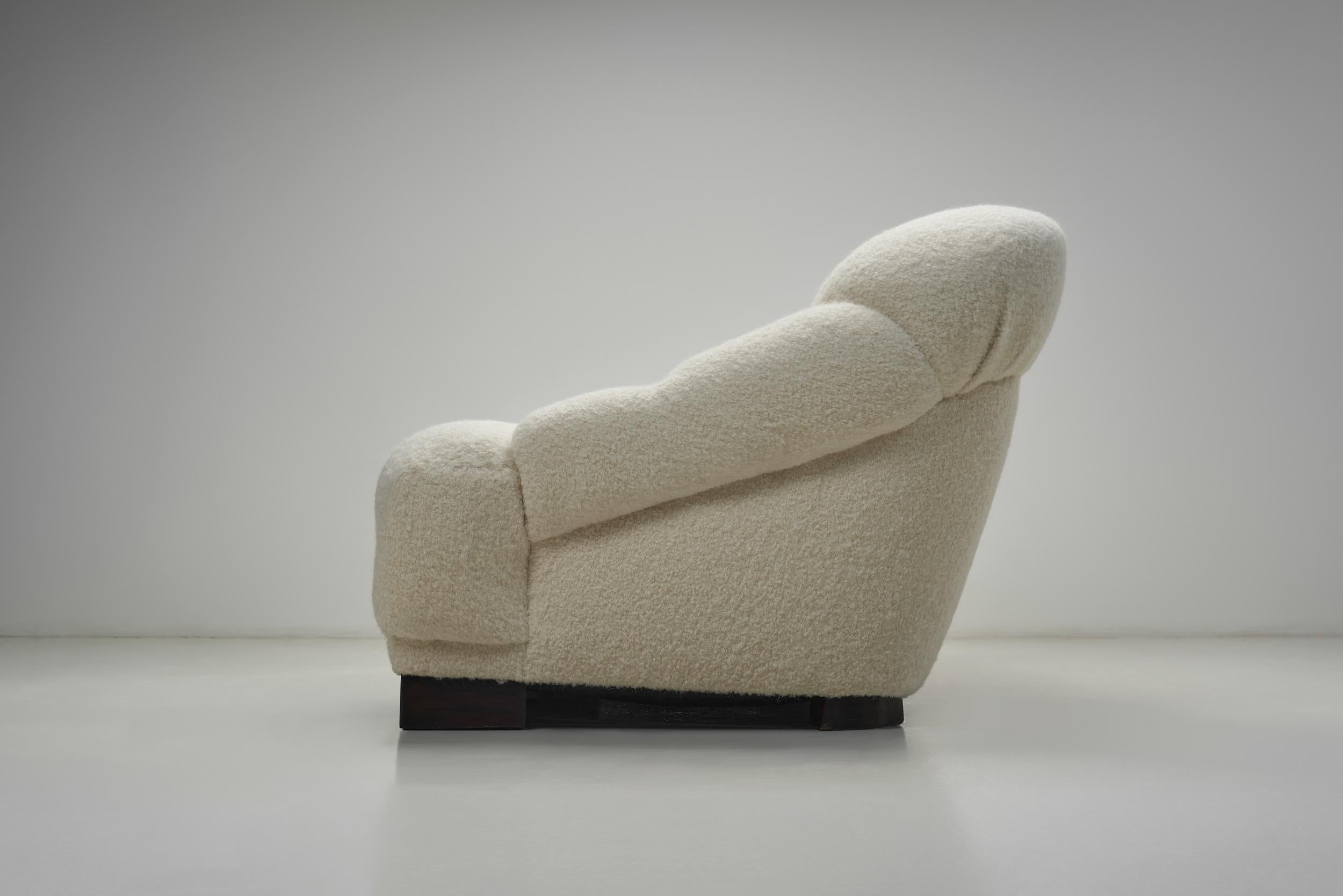 Mid Century Modern Three-Seater Sofa, Europe 1960s For Sale 6