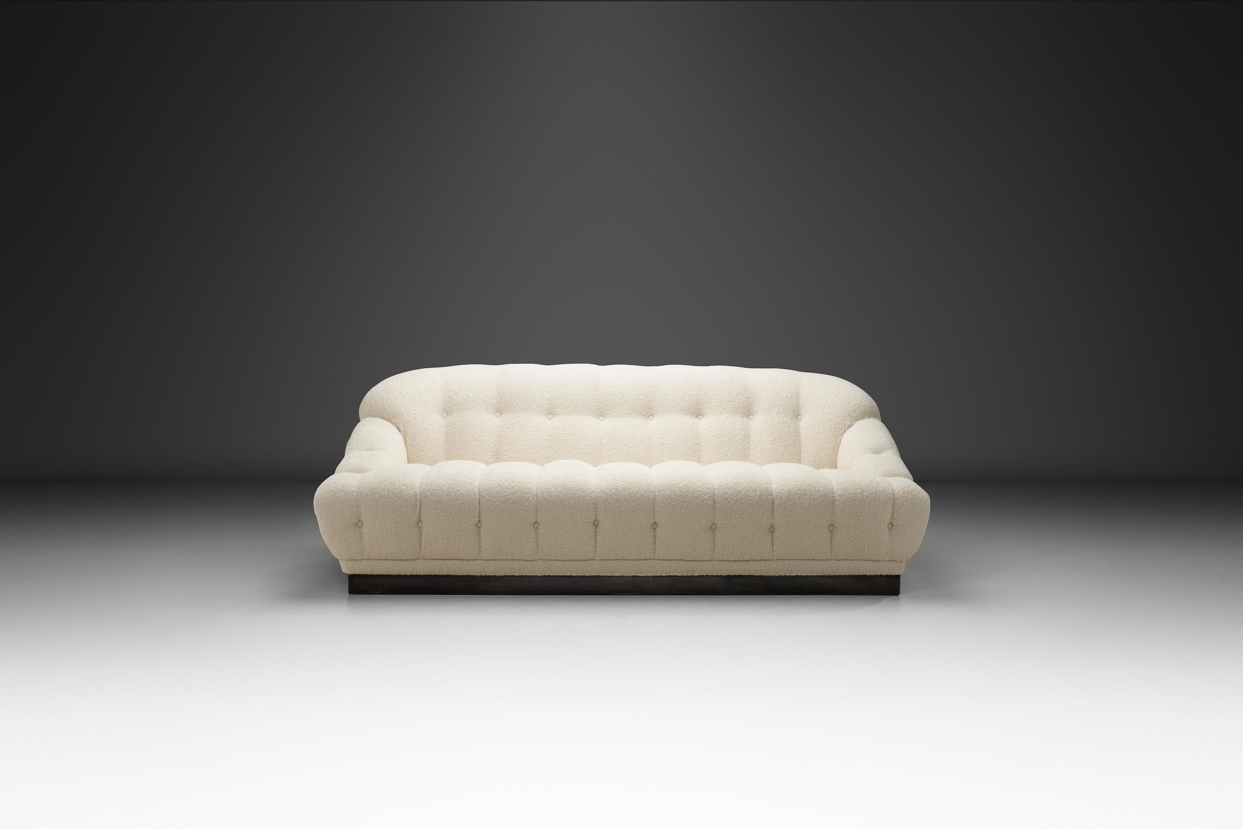 Mid-Century Modern Mid Century Modern Three-Seater Sofa, Europe 1960s For Sale