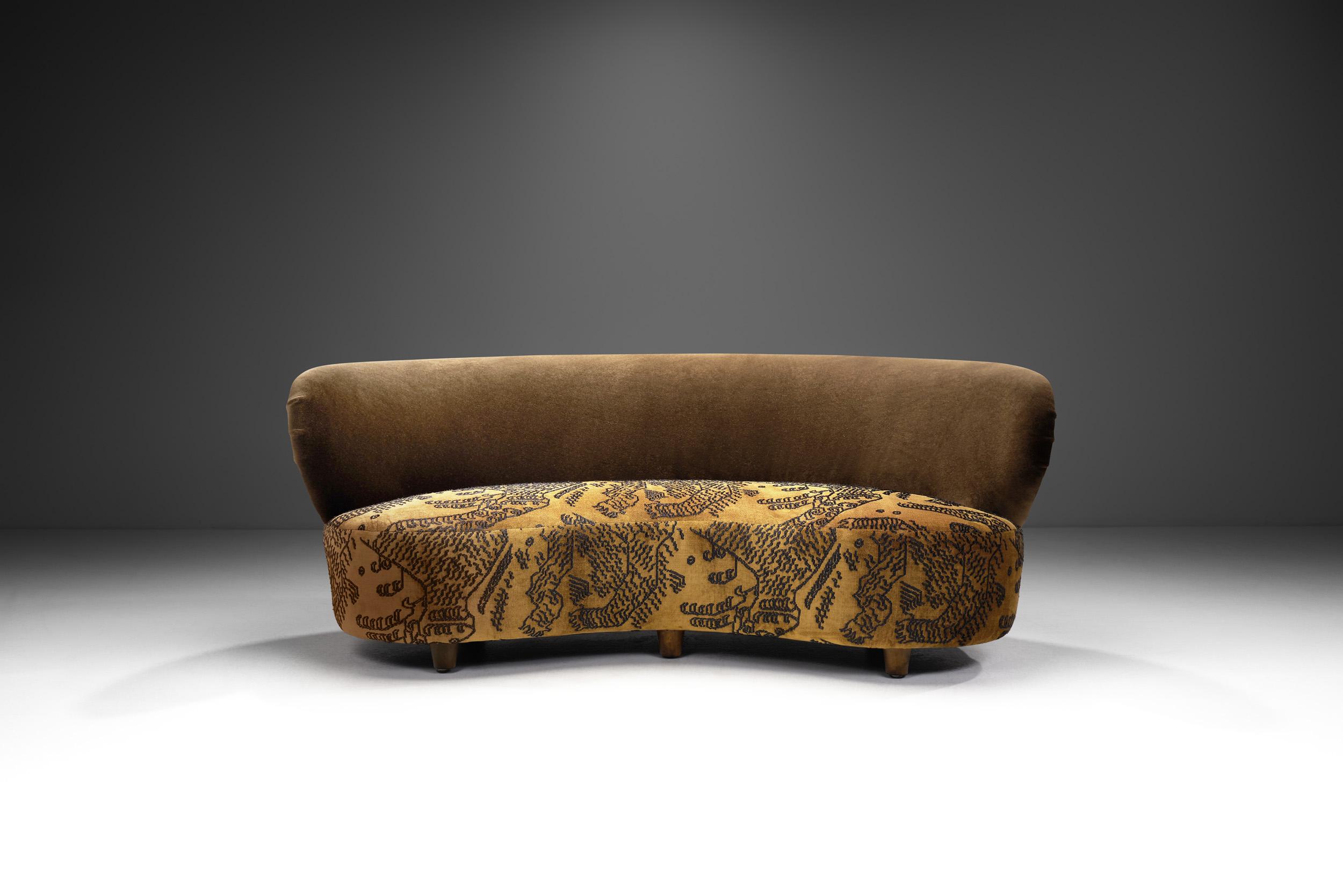 Art Deco Mid-Century Modern Three-Seater Sofa in a Patterned Fabric, Scandinavia 1950s For Sale