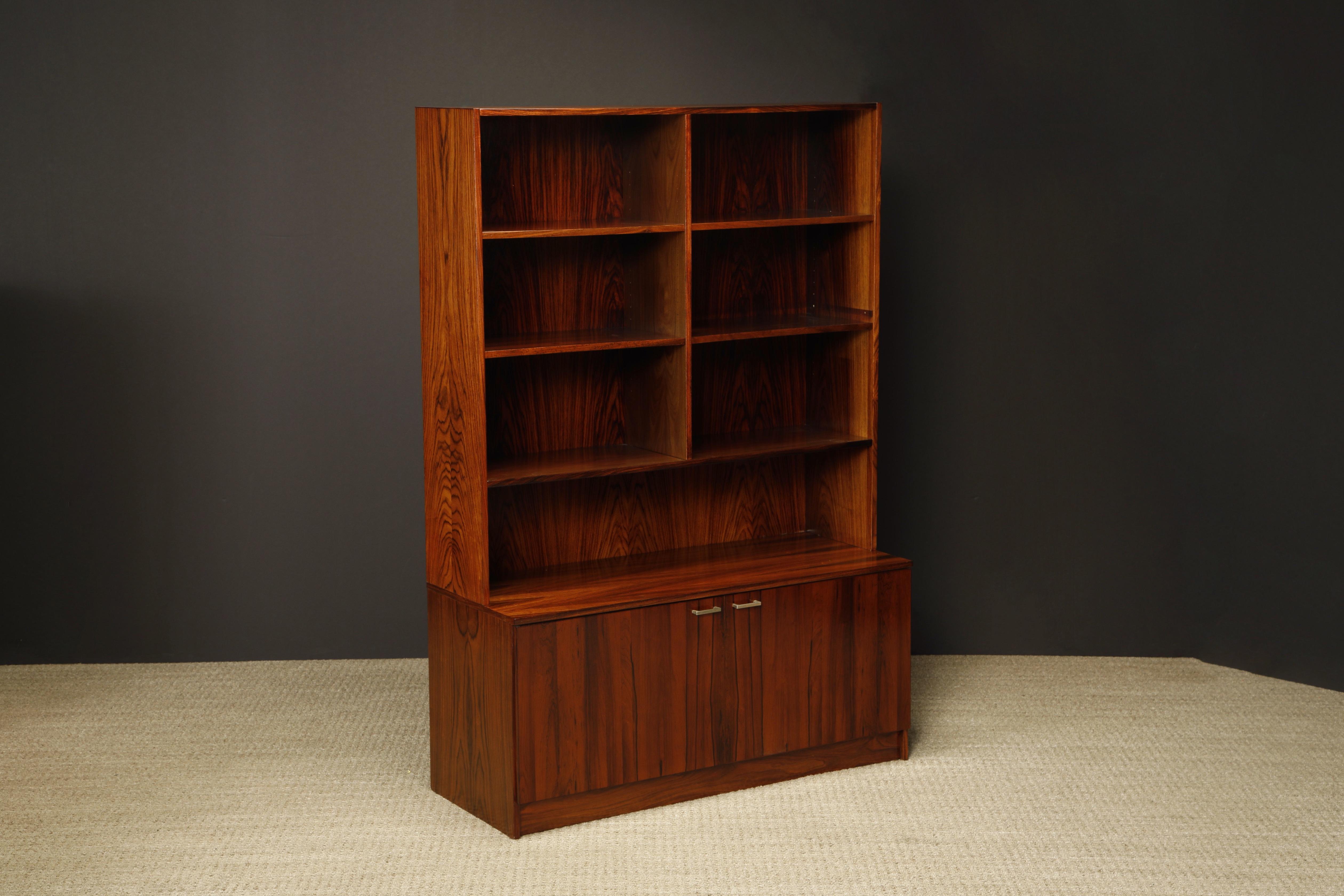 Mid-Century Modern Three Section Exotic Rosewood Bookcase, circa 1970s 5