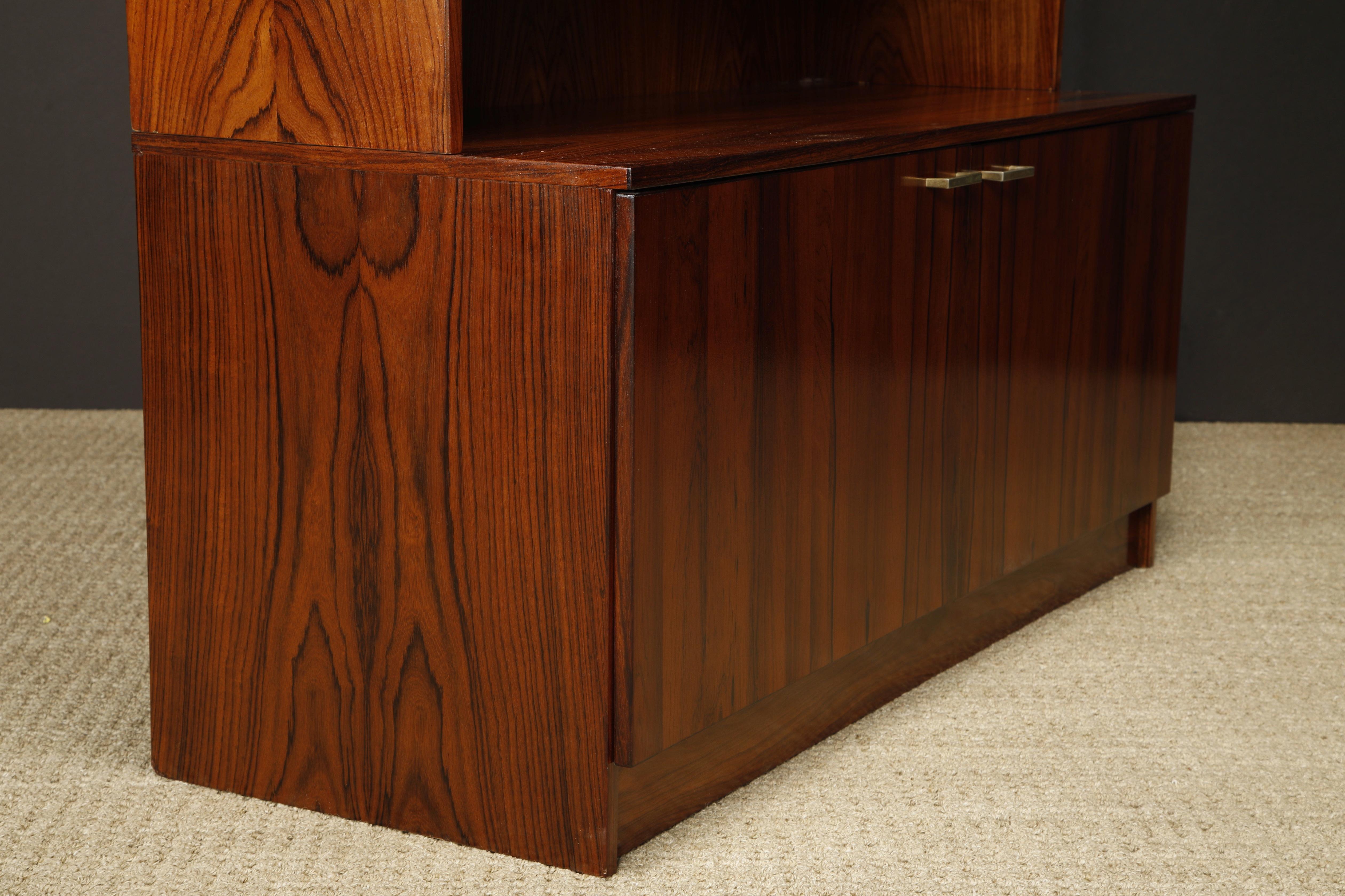 Mid-Century Modern Three Section Exotic Rosewood Bookcase, circa 1970s 8