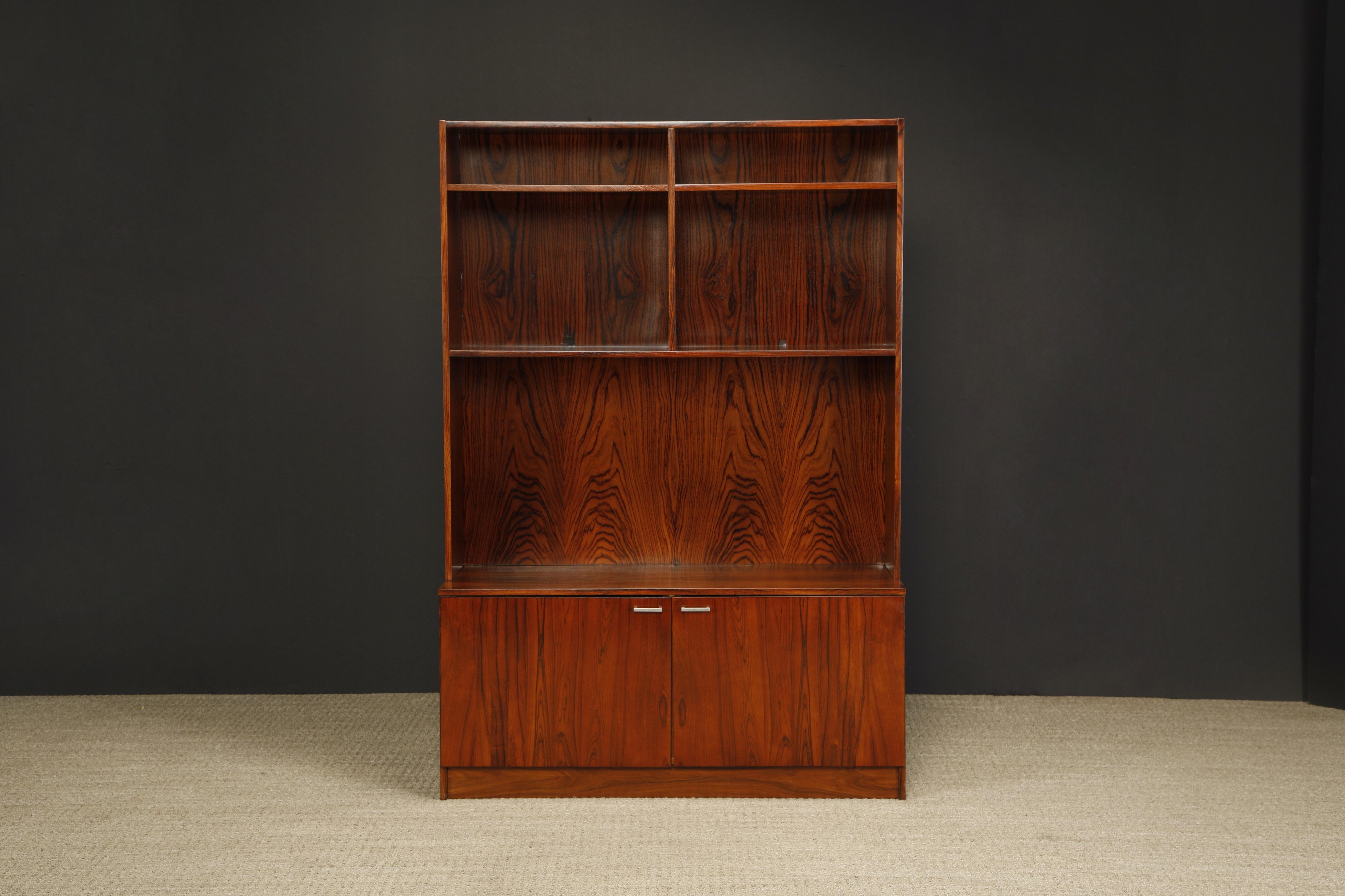 Mid-Century Modern Three Section Exotic Rosewood Bookcase, circa 1970s 9