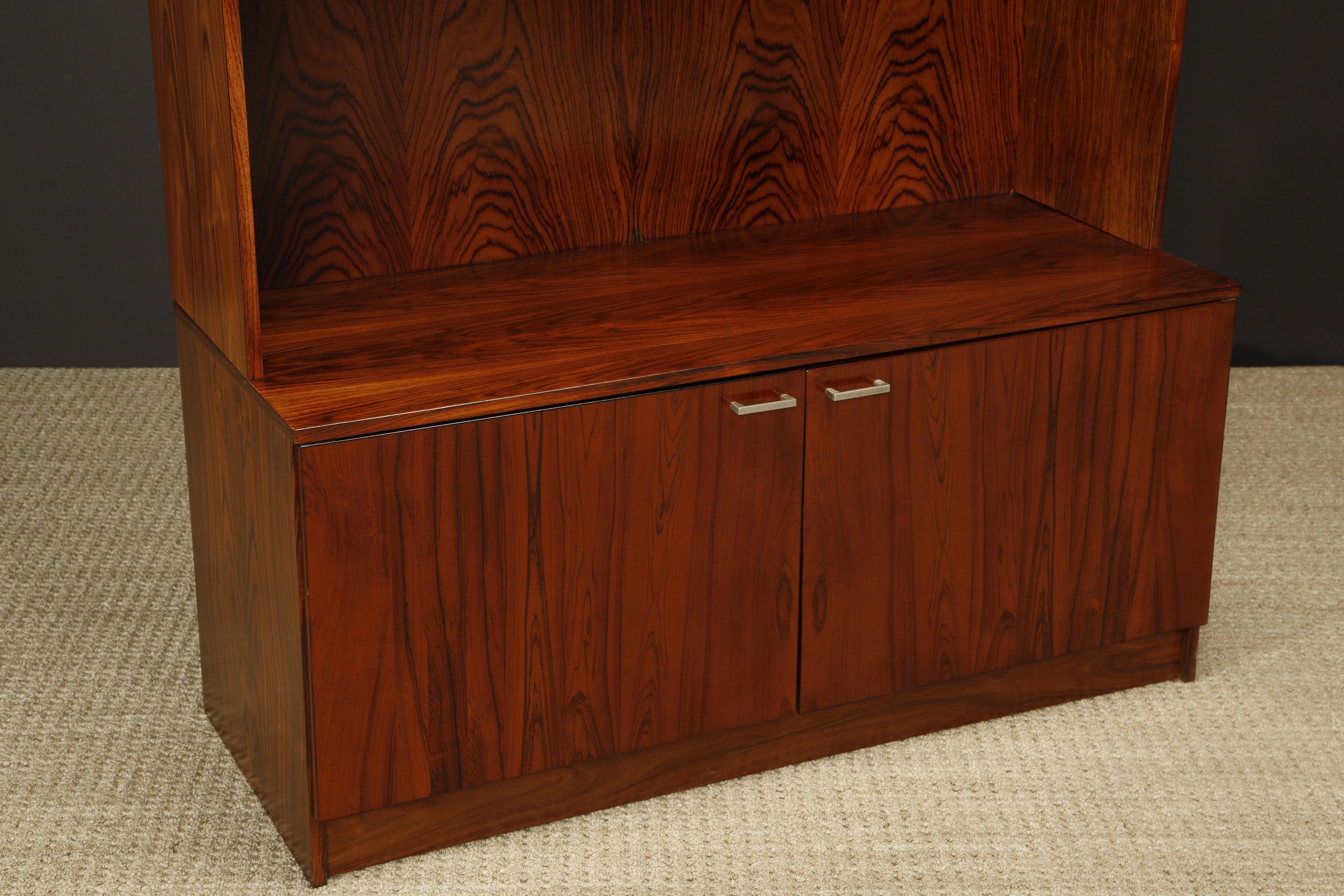 Mid-Century Modern Three Section Exotic Rosewood Bookcase, circa 1970s 12