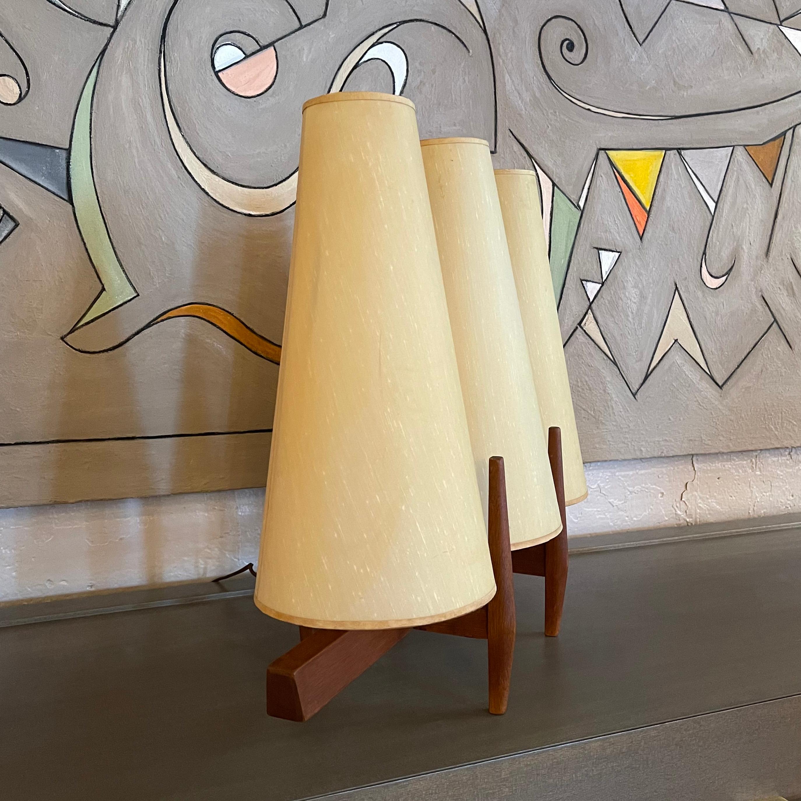 Mid-Century Modern Three Shade Table Lamp by John Keal For Modeline 6