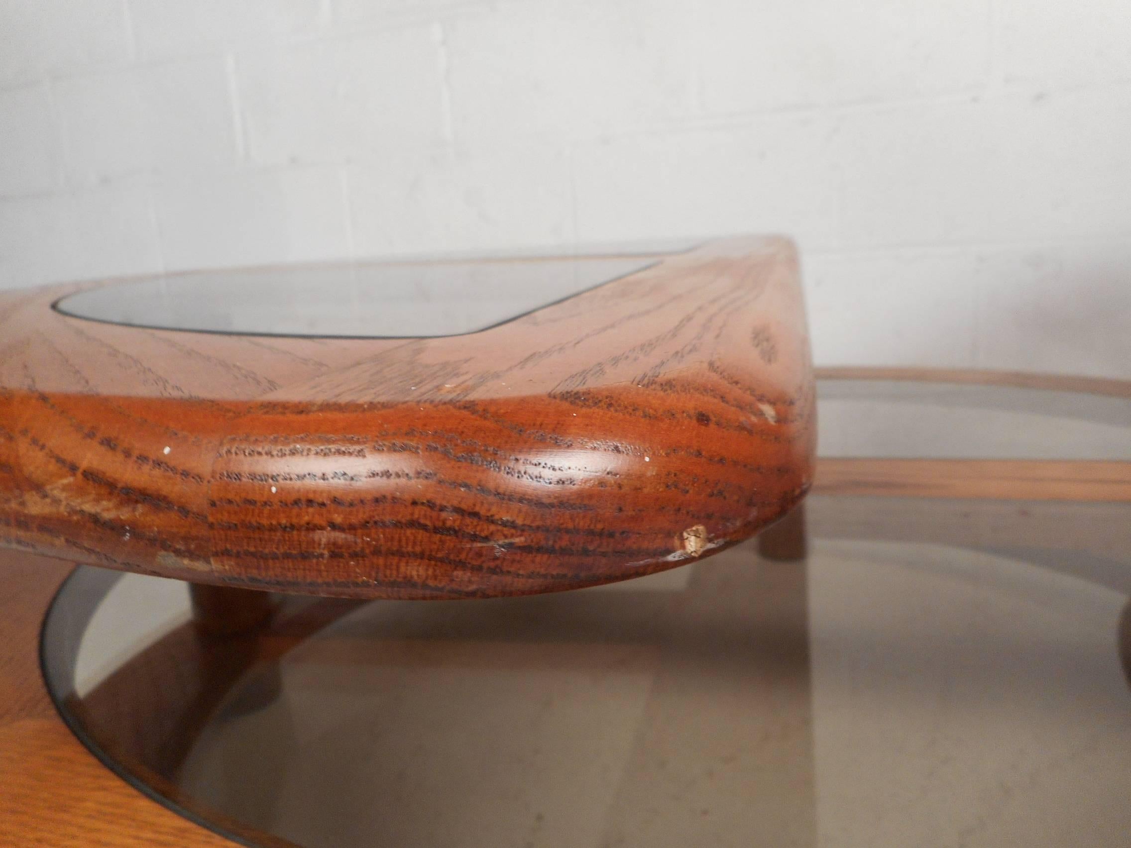 Mid-Century Modern Three Tier Expandable Coffee Table 4
