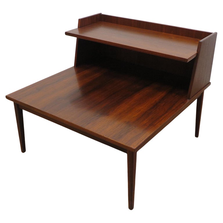 MidCentury Modern Tiered Side Table For Sale at 1stDibs